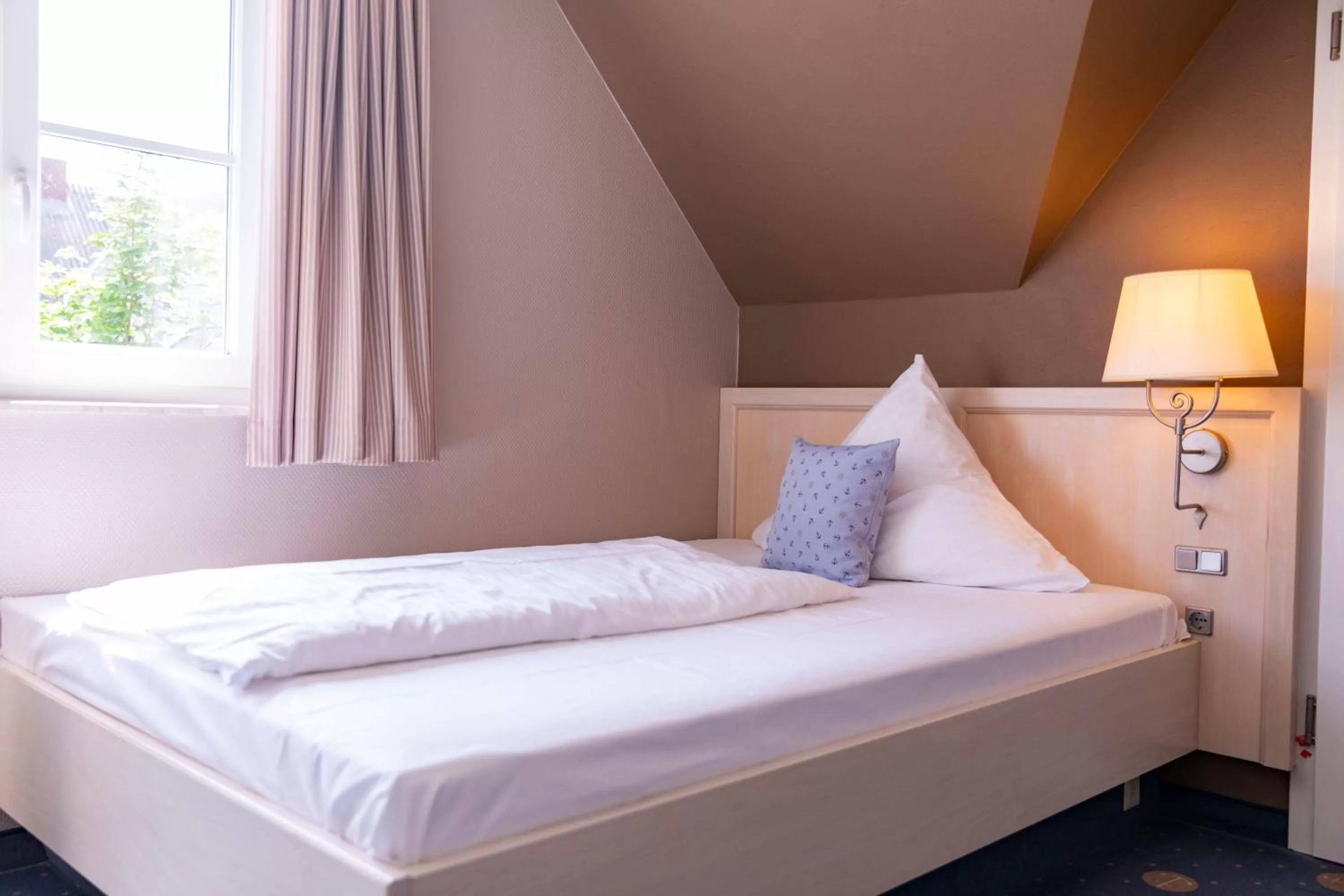 Photo of the whole room, Bed in Anker's Hörn