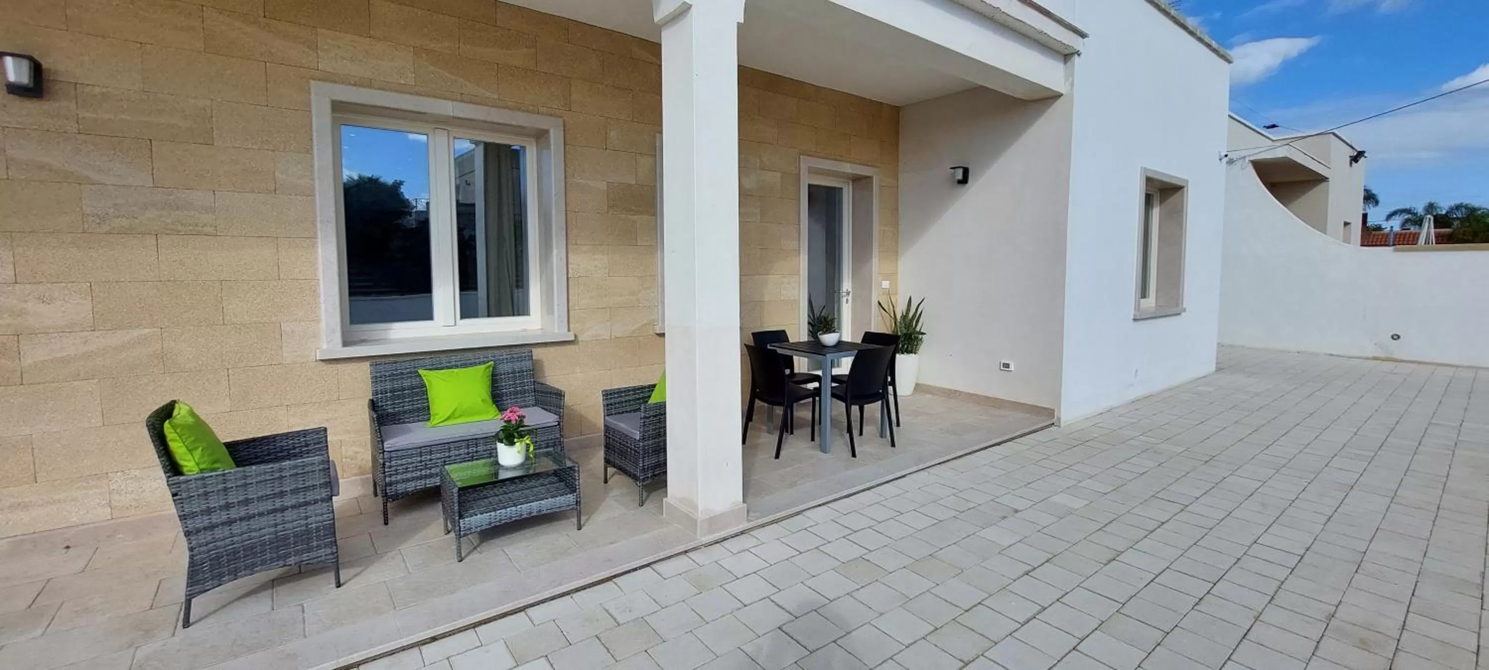 Property building in B&B Villa Noemi