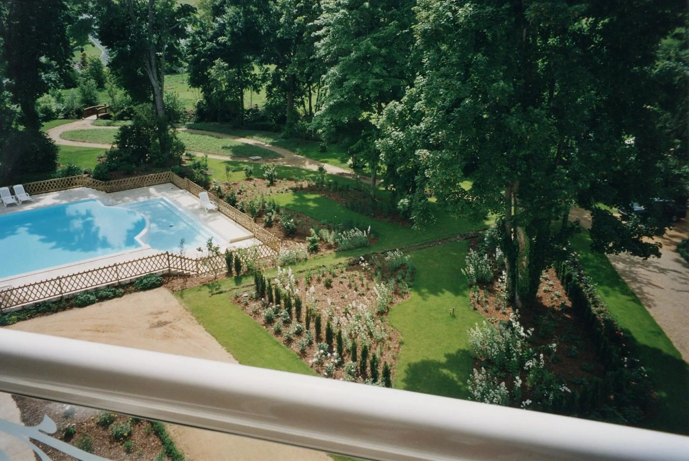 Garden in Logis Les Loges du Parc