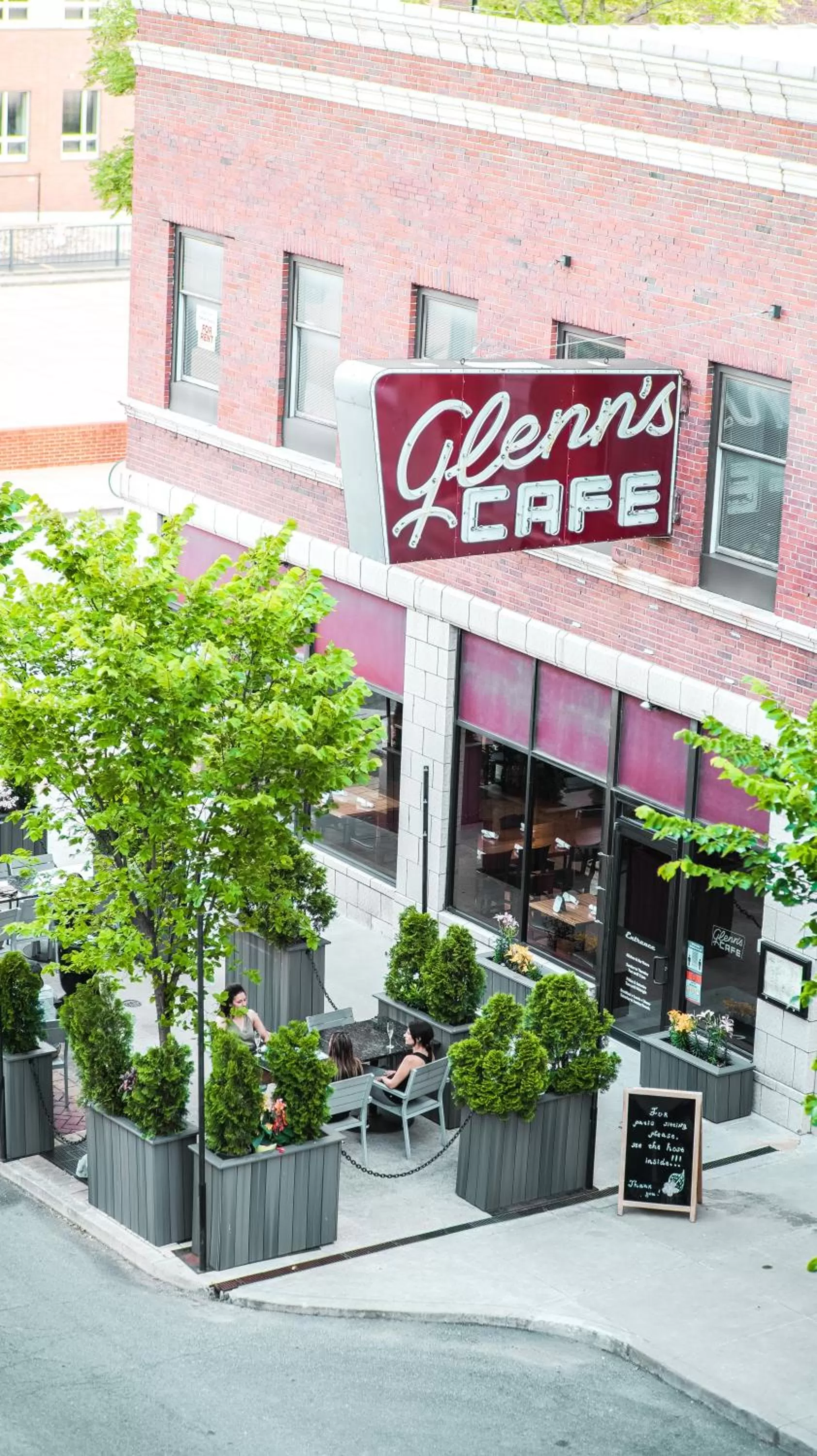 Restaurant/places to eat in voco The Tiger Hotel, Columbia, MO by IHG