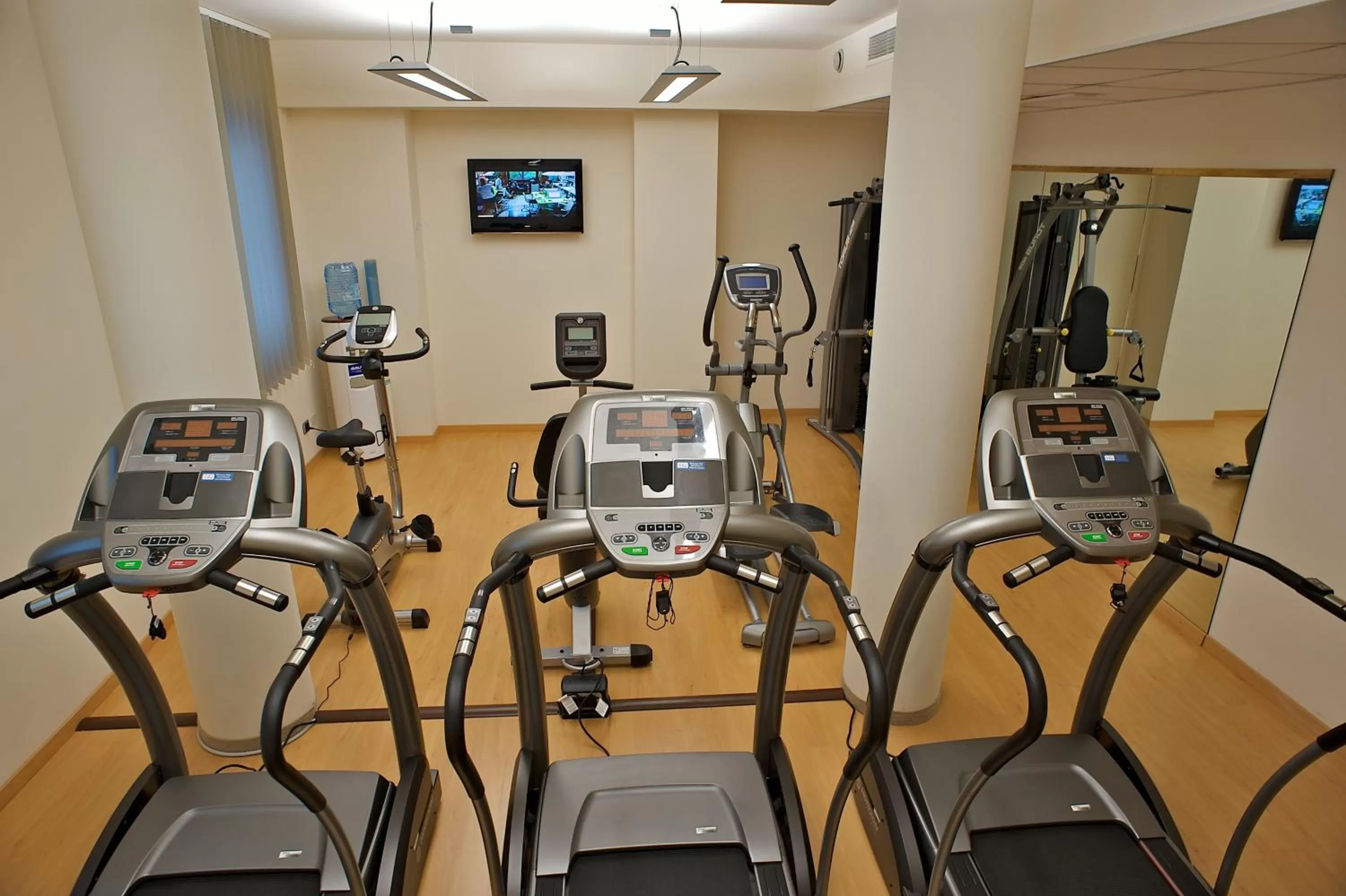 Fitness centre/facilities in Sam Hotel