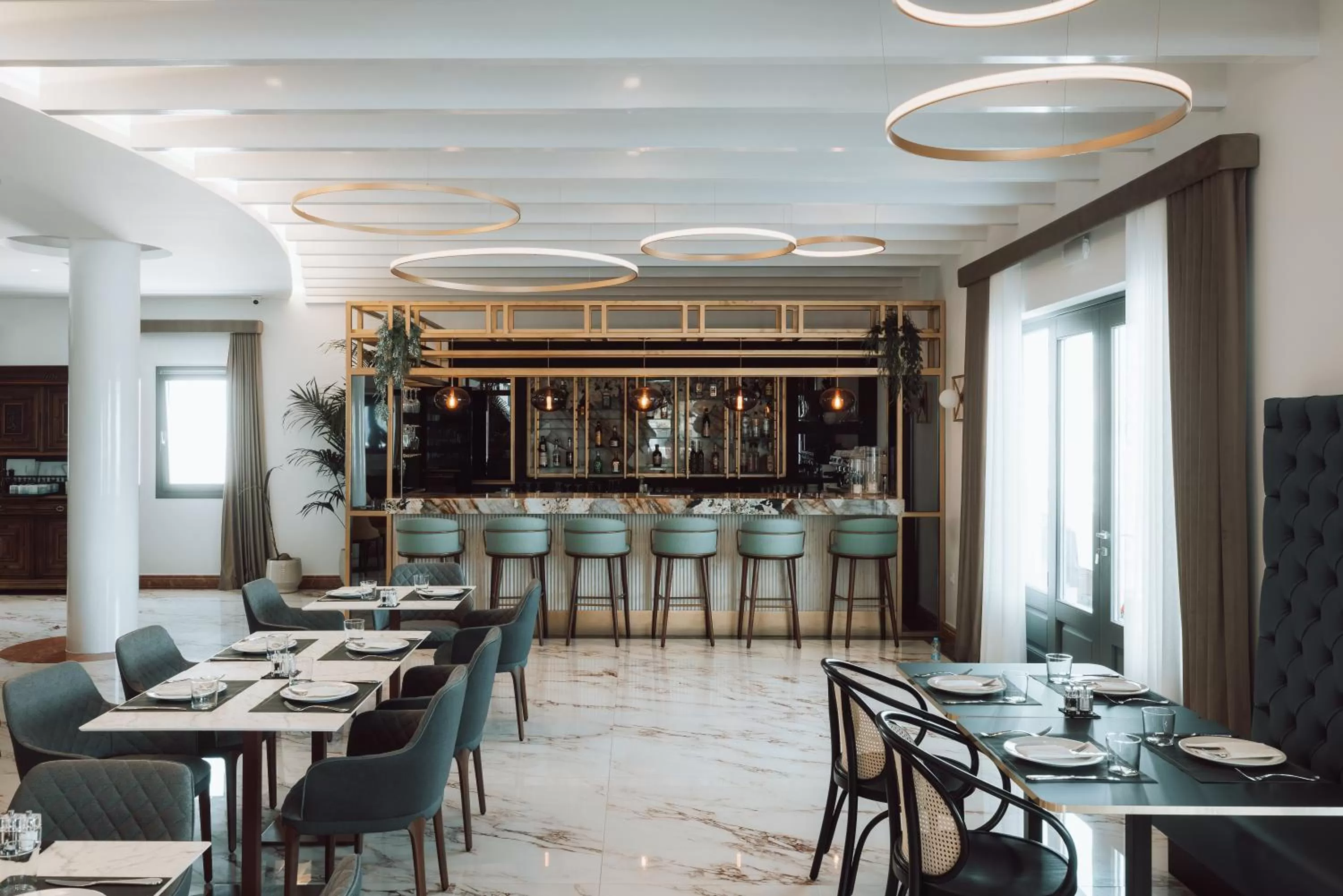 Restaurant/places to eat in De Sol Hotel & Spa