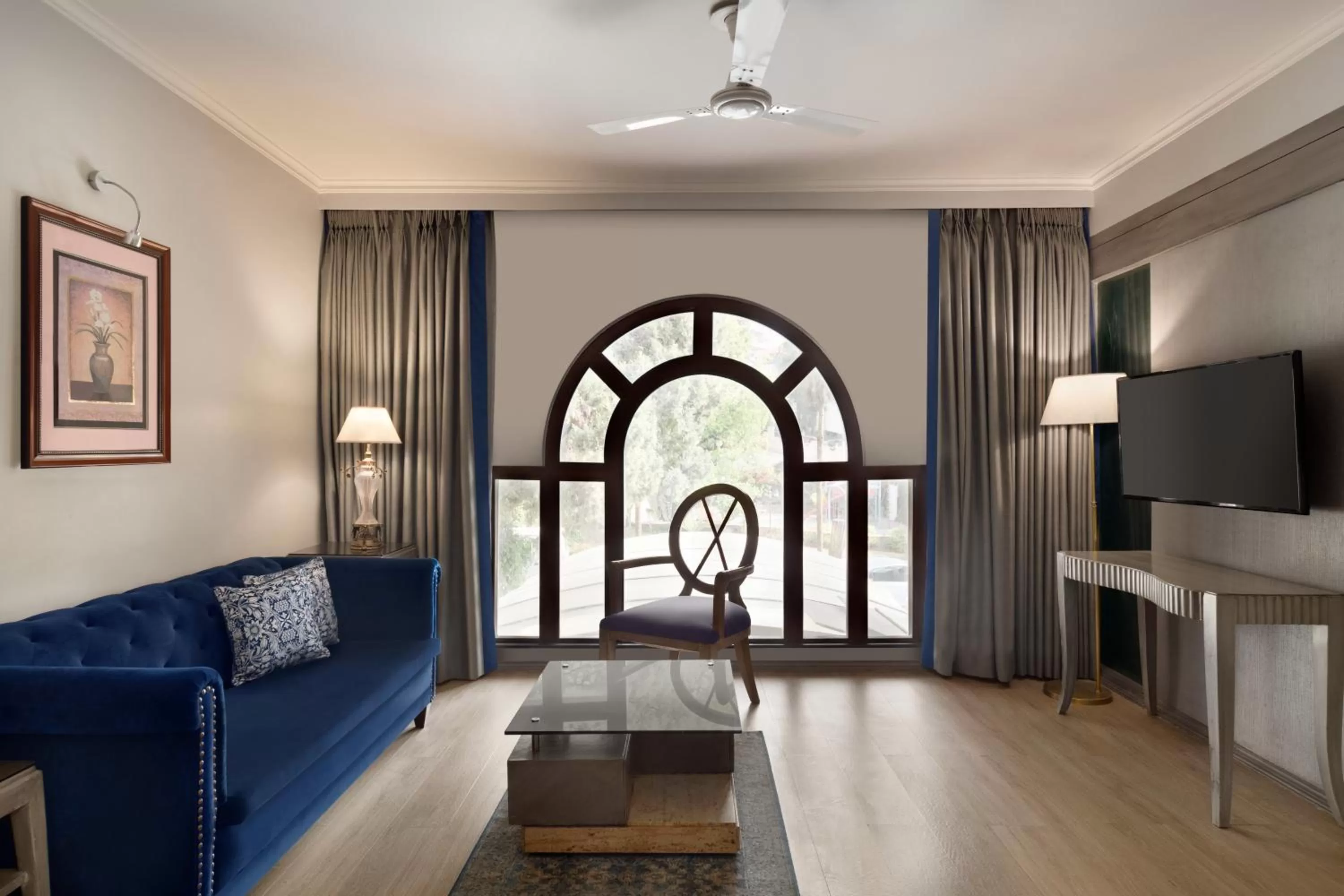 Living room, Bed in Ramada by Wyndham Mussoorie Mall Road