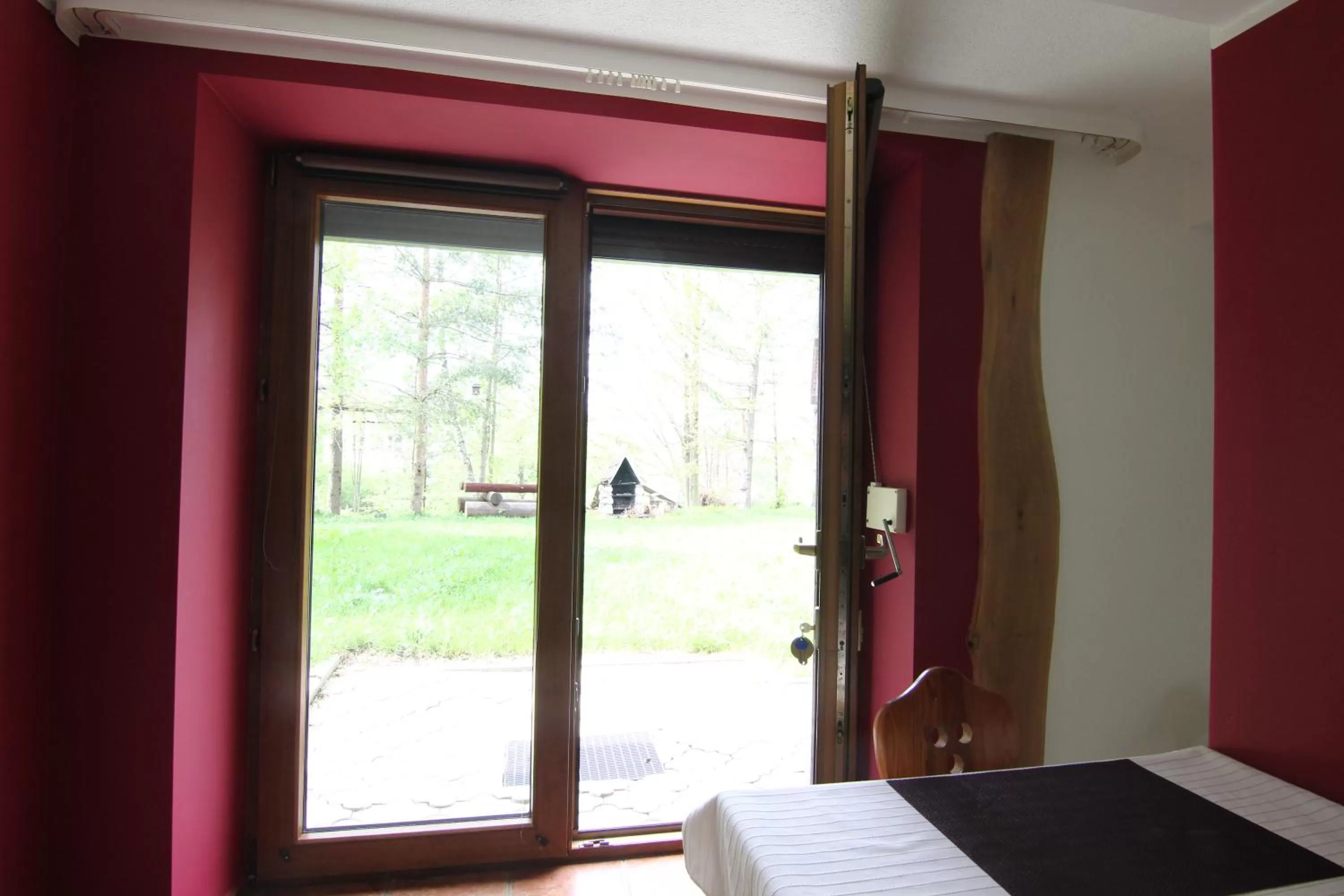 Garden view in POKOJE GOŚCINNE WILCZNIK 12