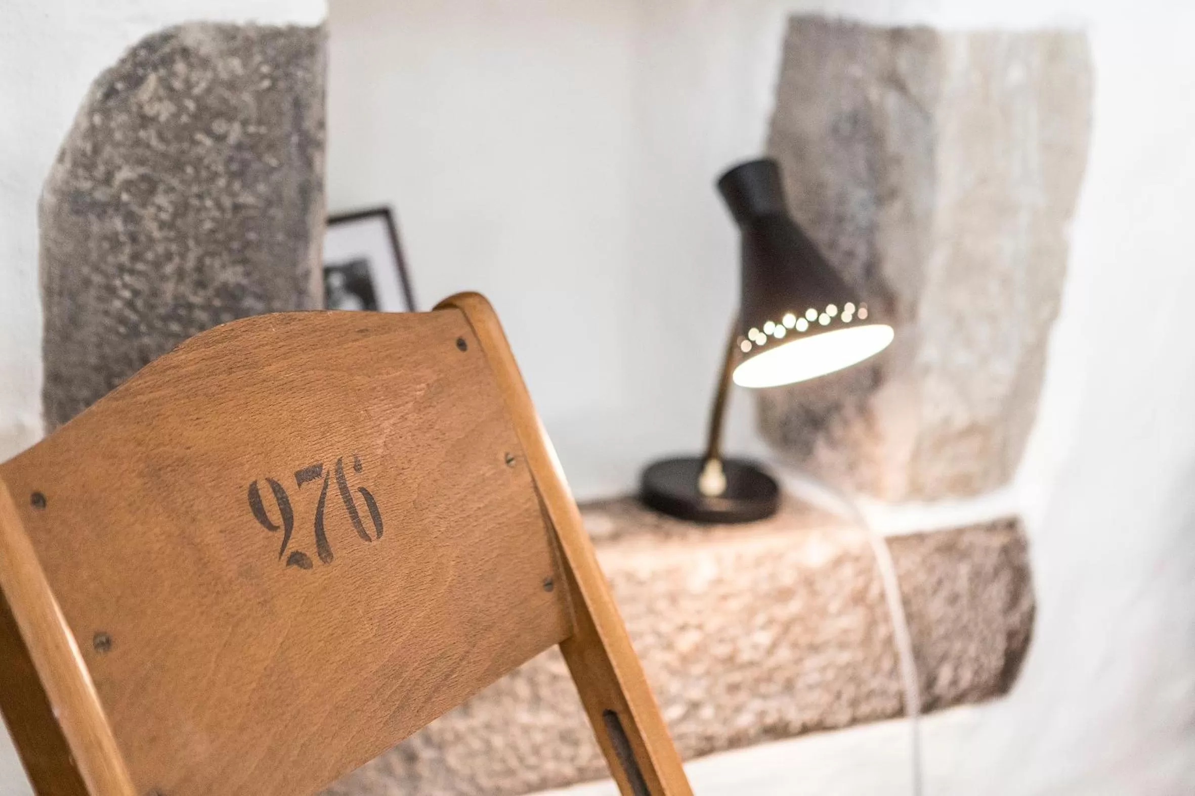 Photo of the whole room in Montmartre