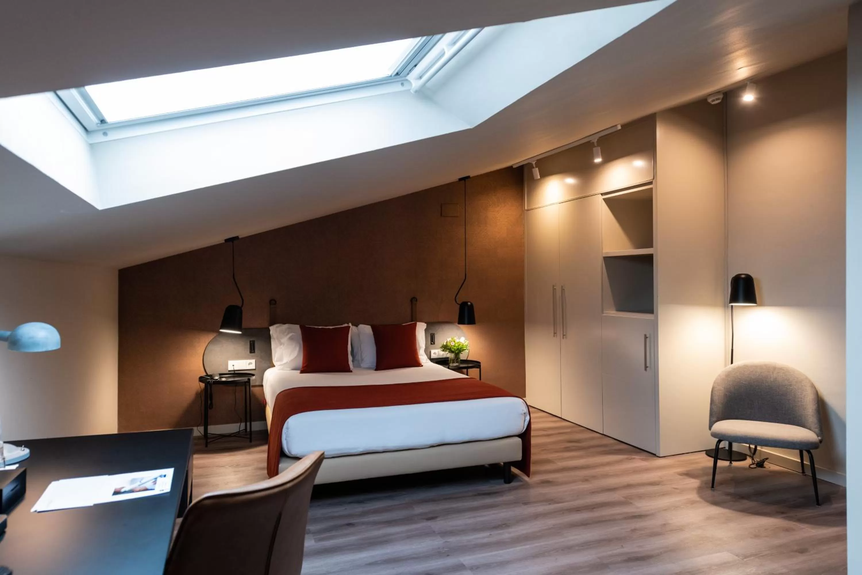 Bed in Atenea Rekord Suites Barcelona