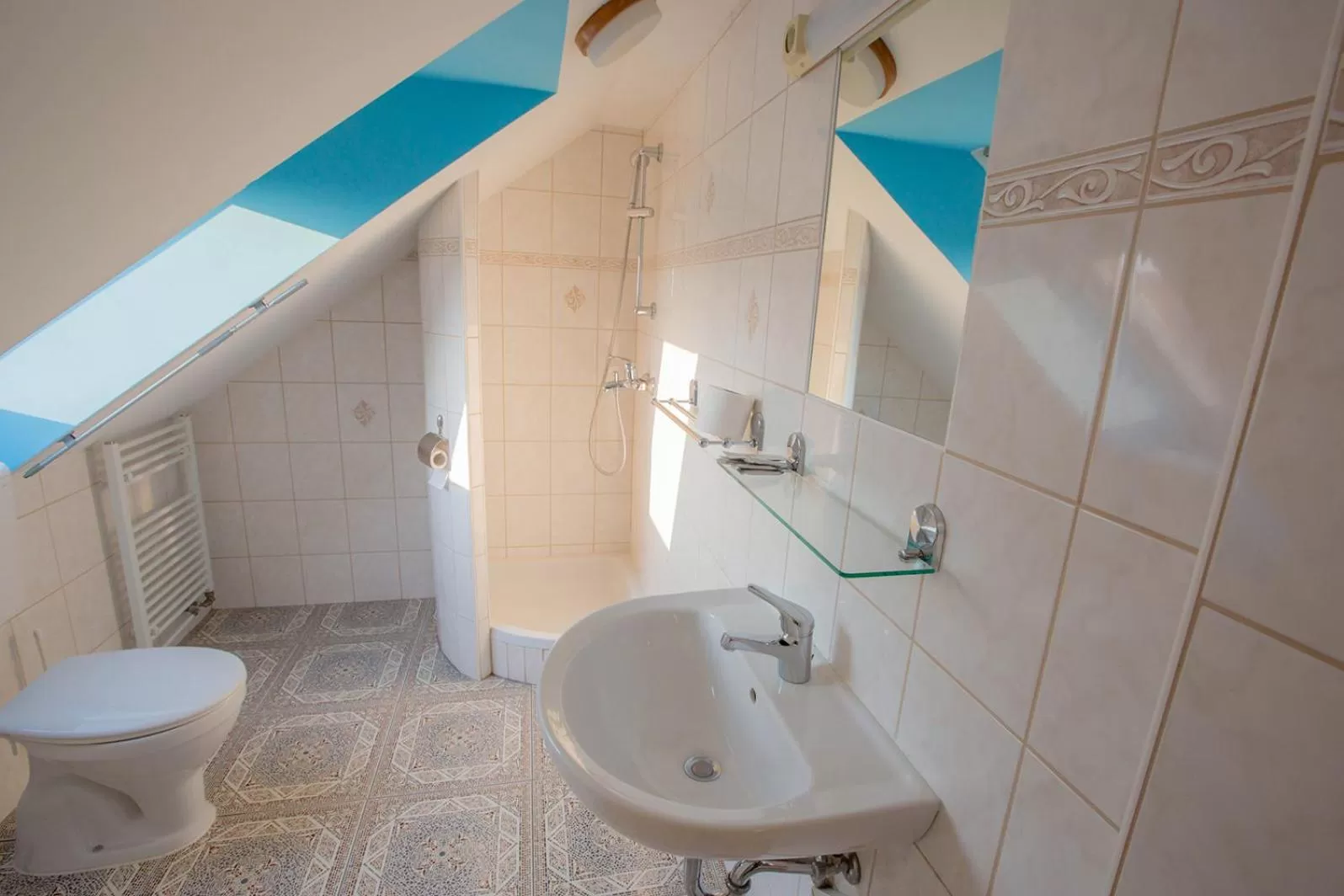 Bathroom in Hostel Sonce