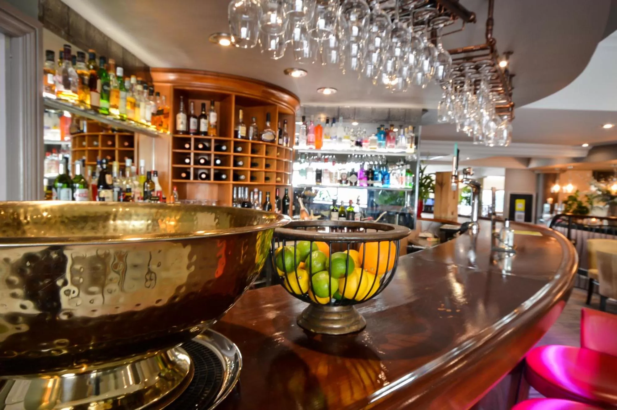 Lounge or bar in Pebble Beach Seaview Restaurant & Rooms