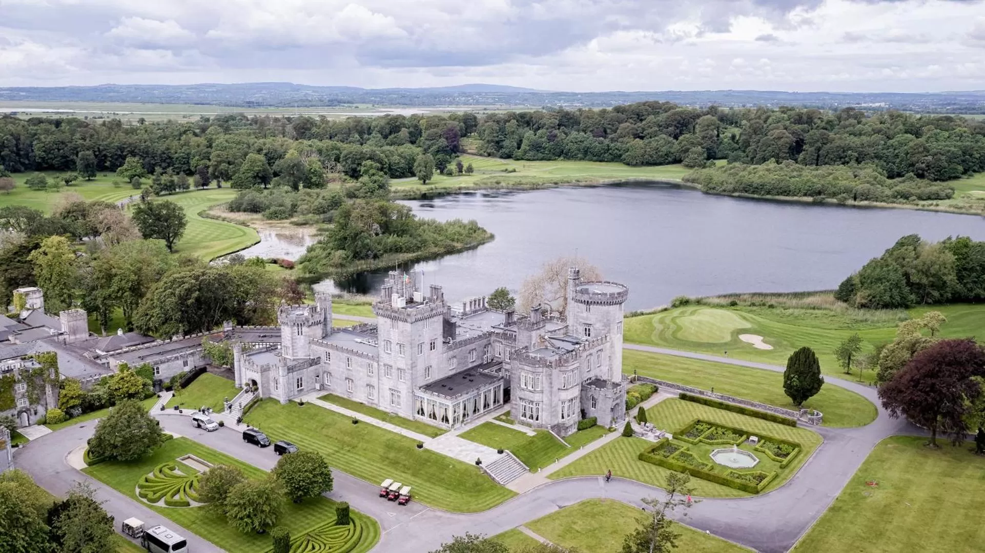 Bird's eye view in Dromoland Castle