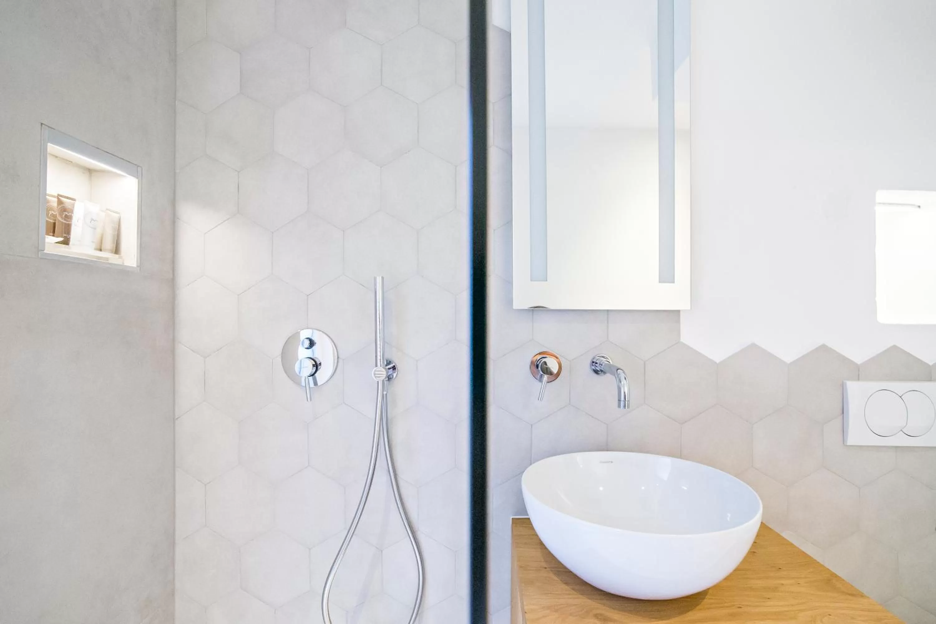 Bathroom in MEMENTO B&B Piran