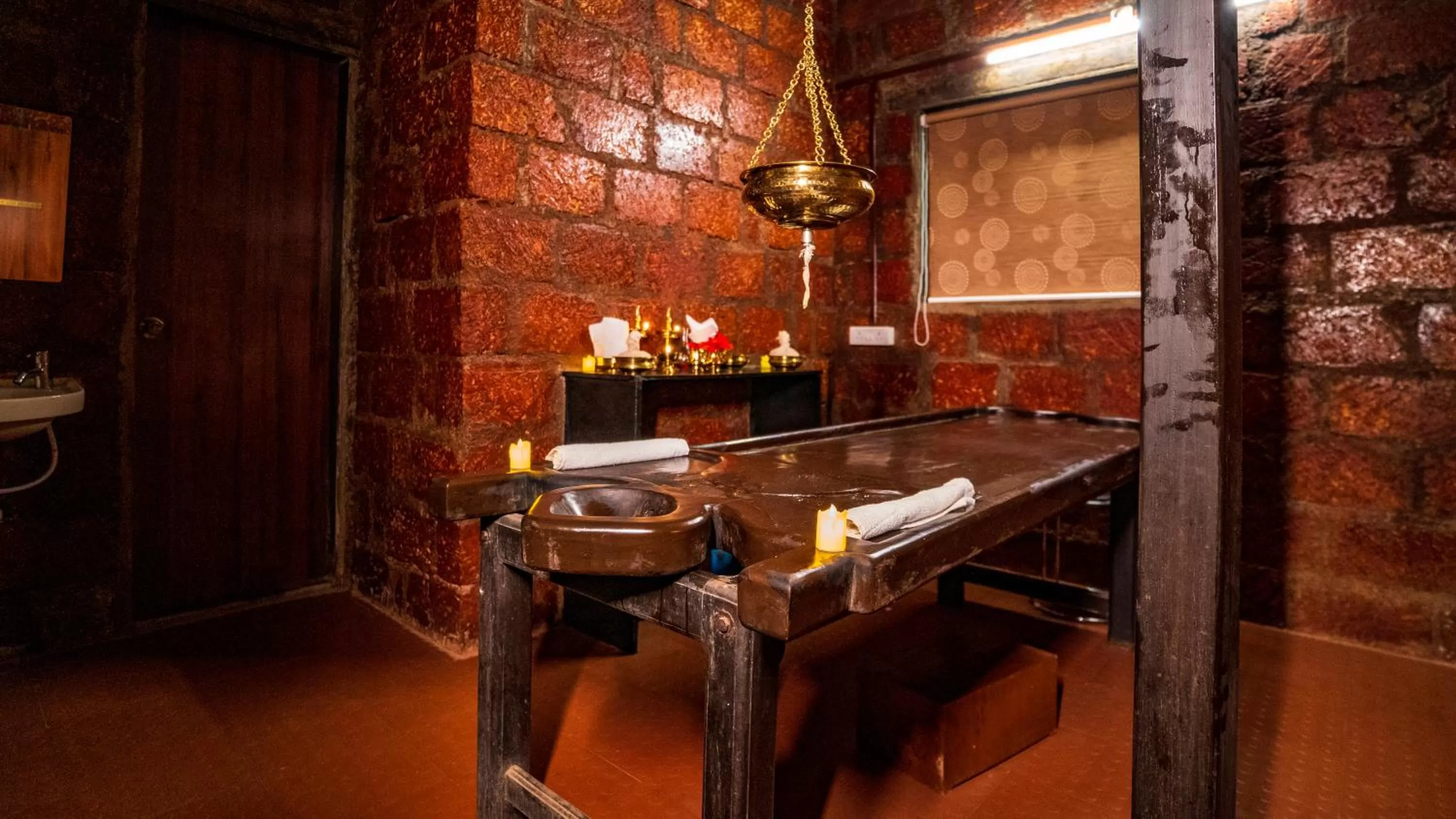 Massage in Saveda Farm & Cottages