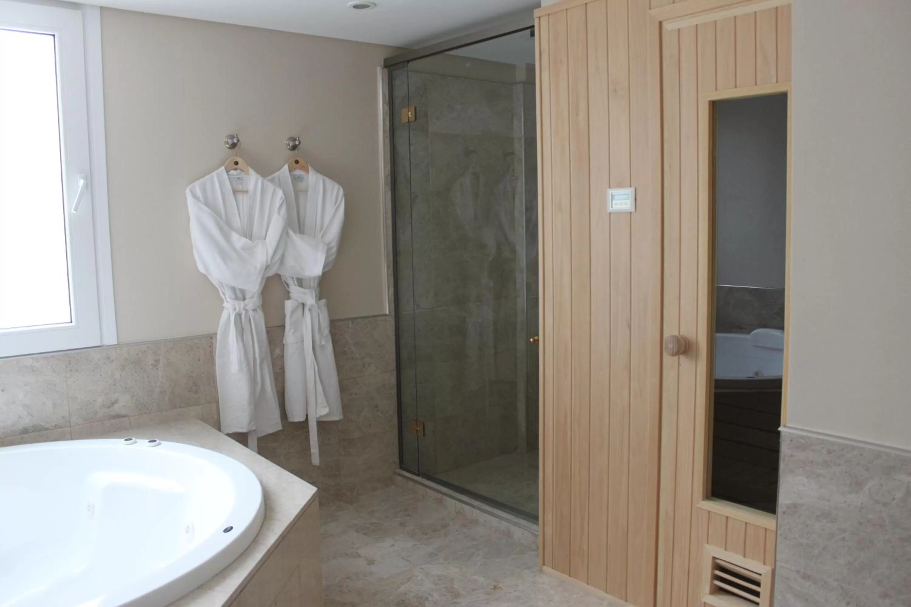 Bathroom in Hotel Club Frances