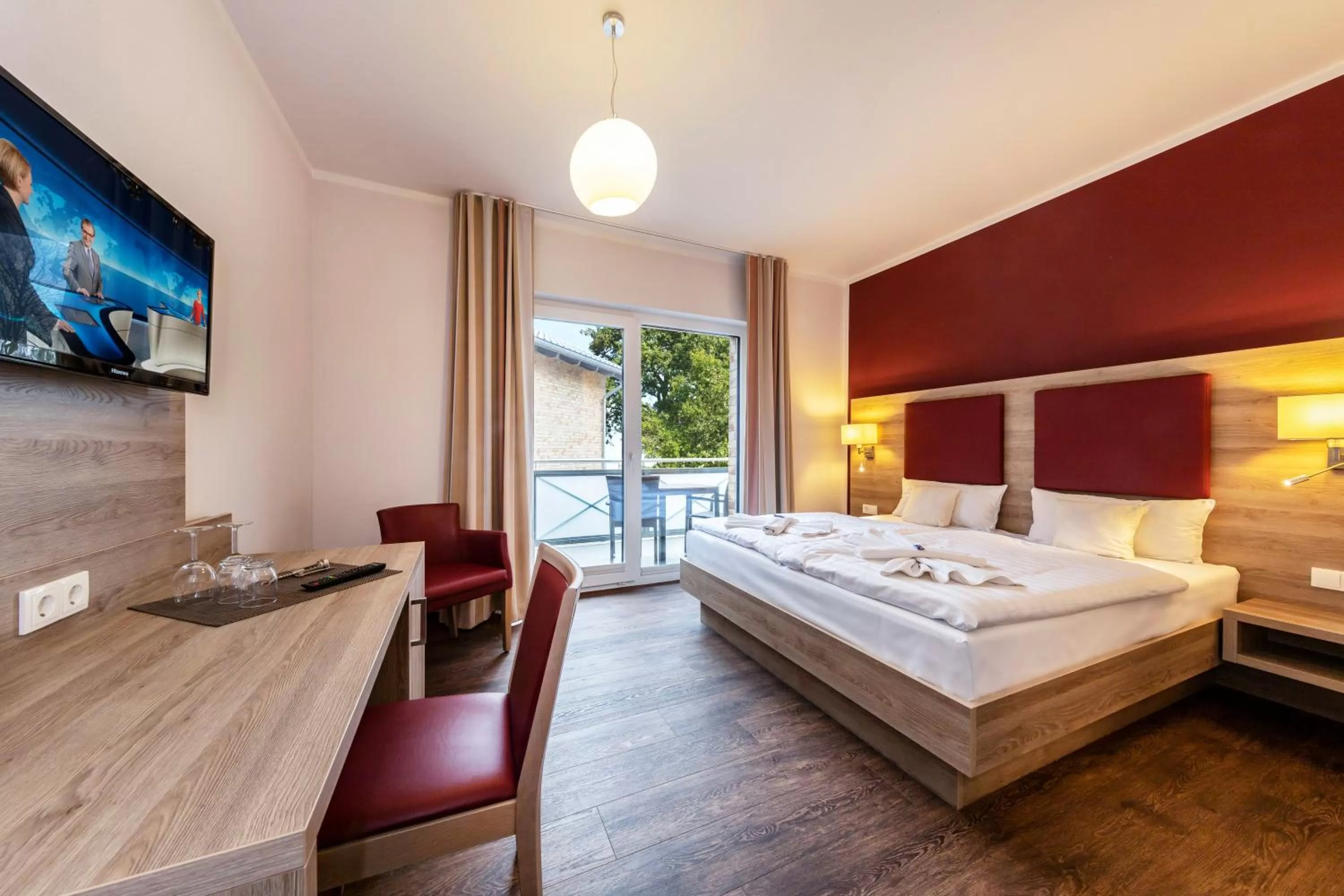 Photo of the whole room, Bed in Hotel zur Ostsee