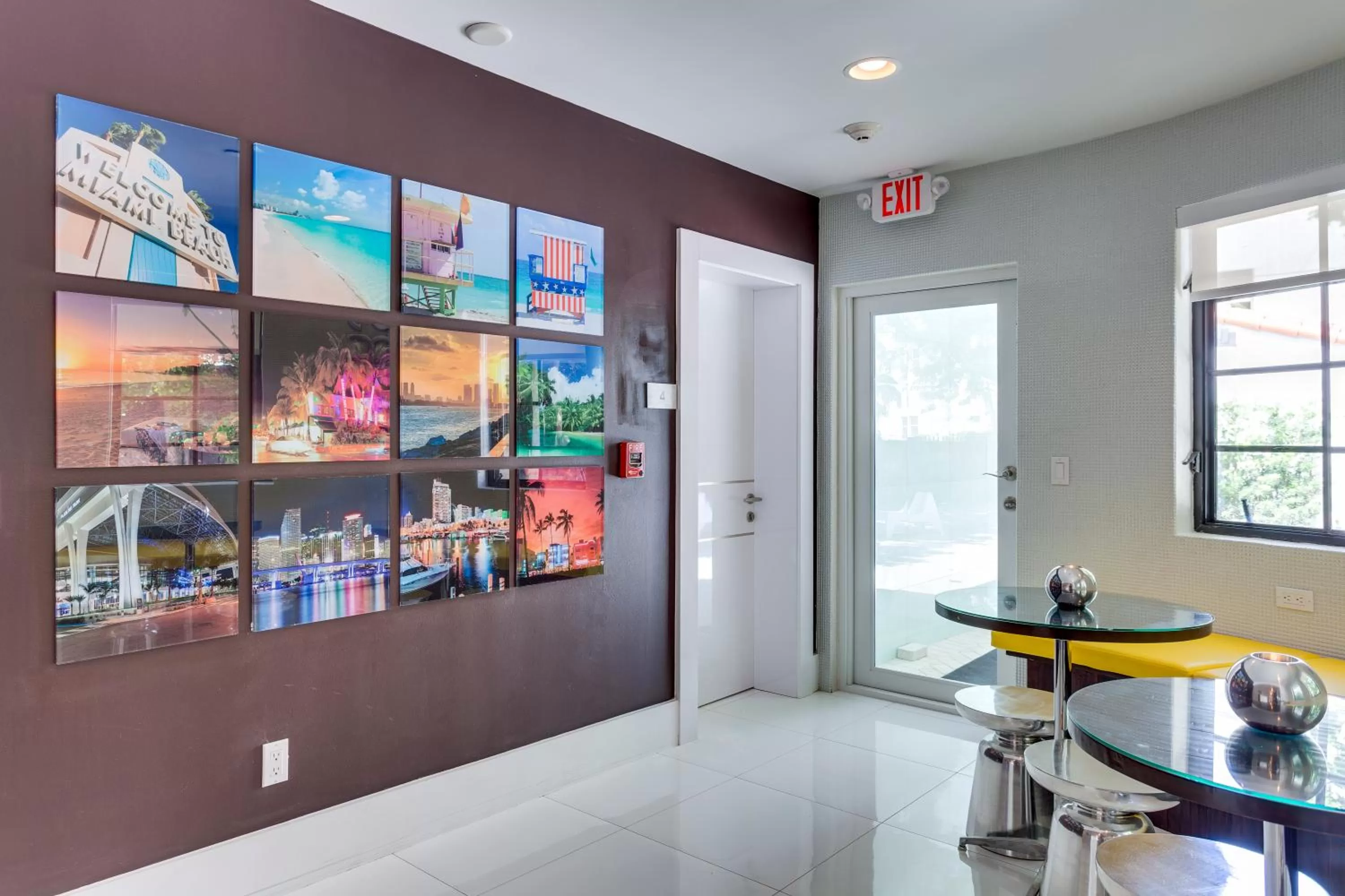 Other in Bars B&B South Beach Hotel