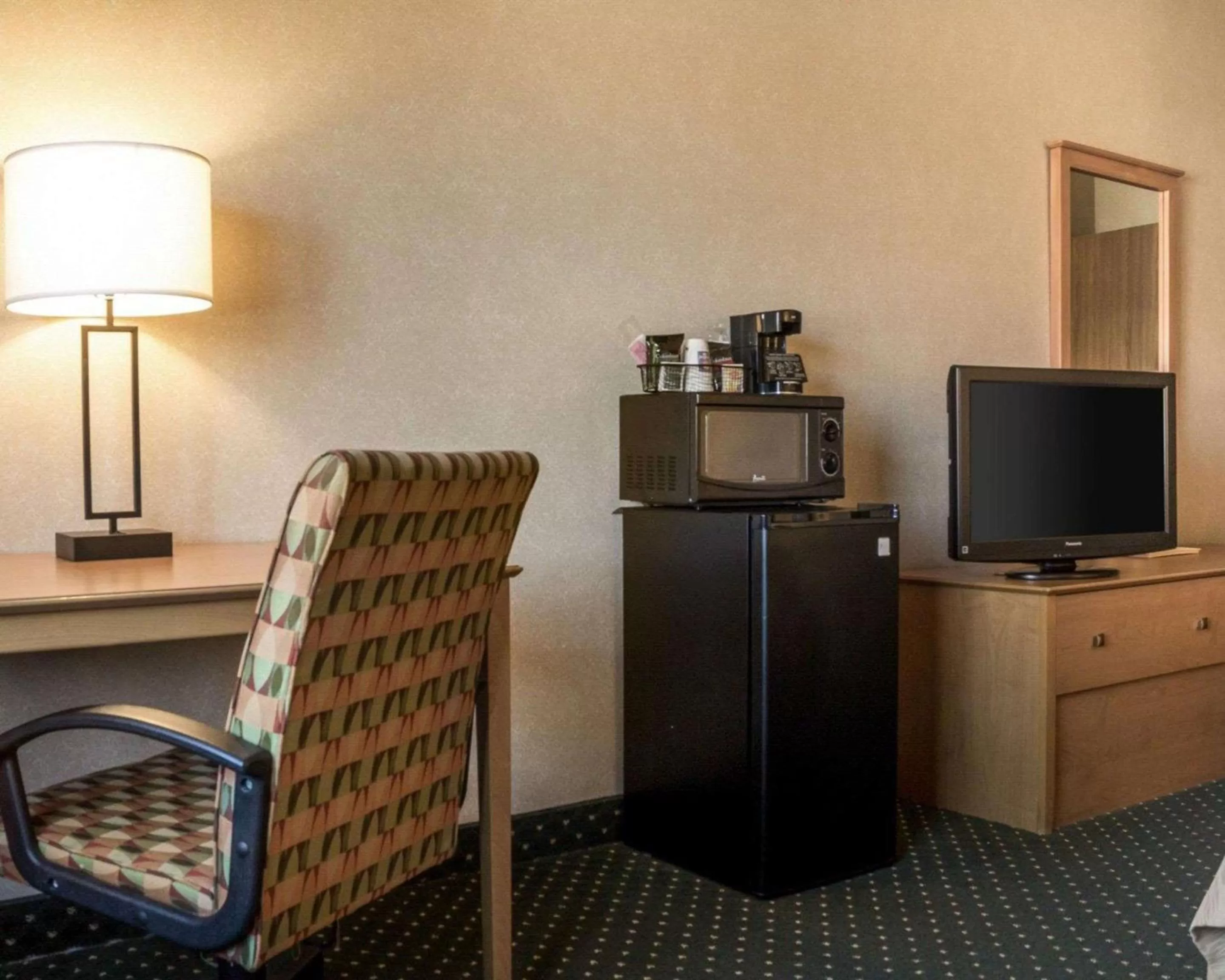 Photo of the whole room in Comfort Inn