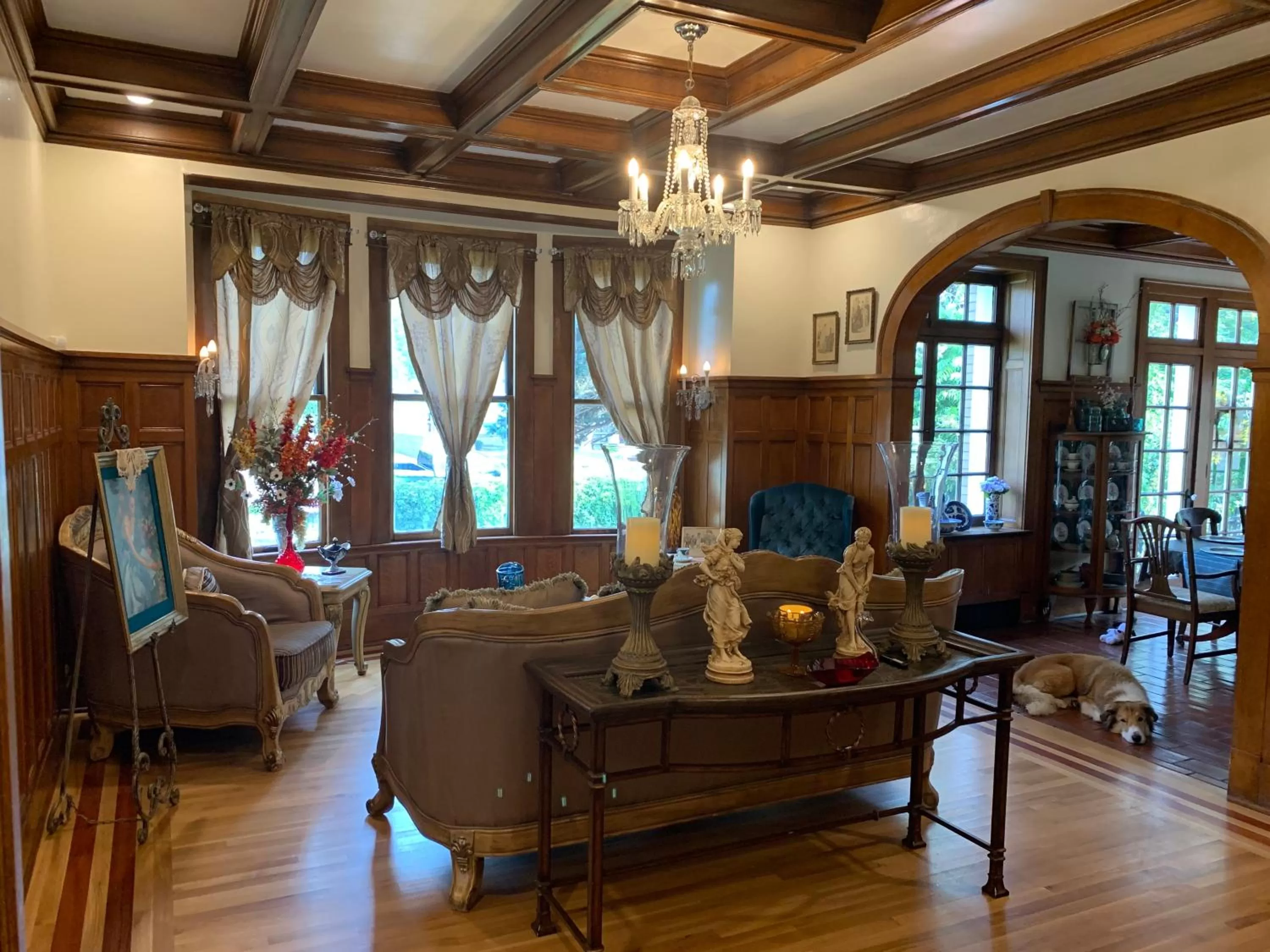 Living room in The Abriendo Inn