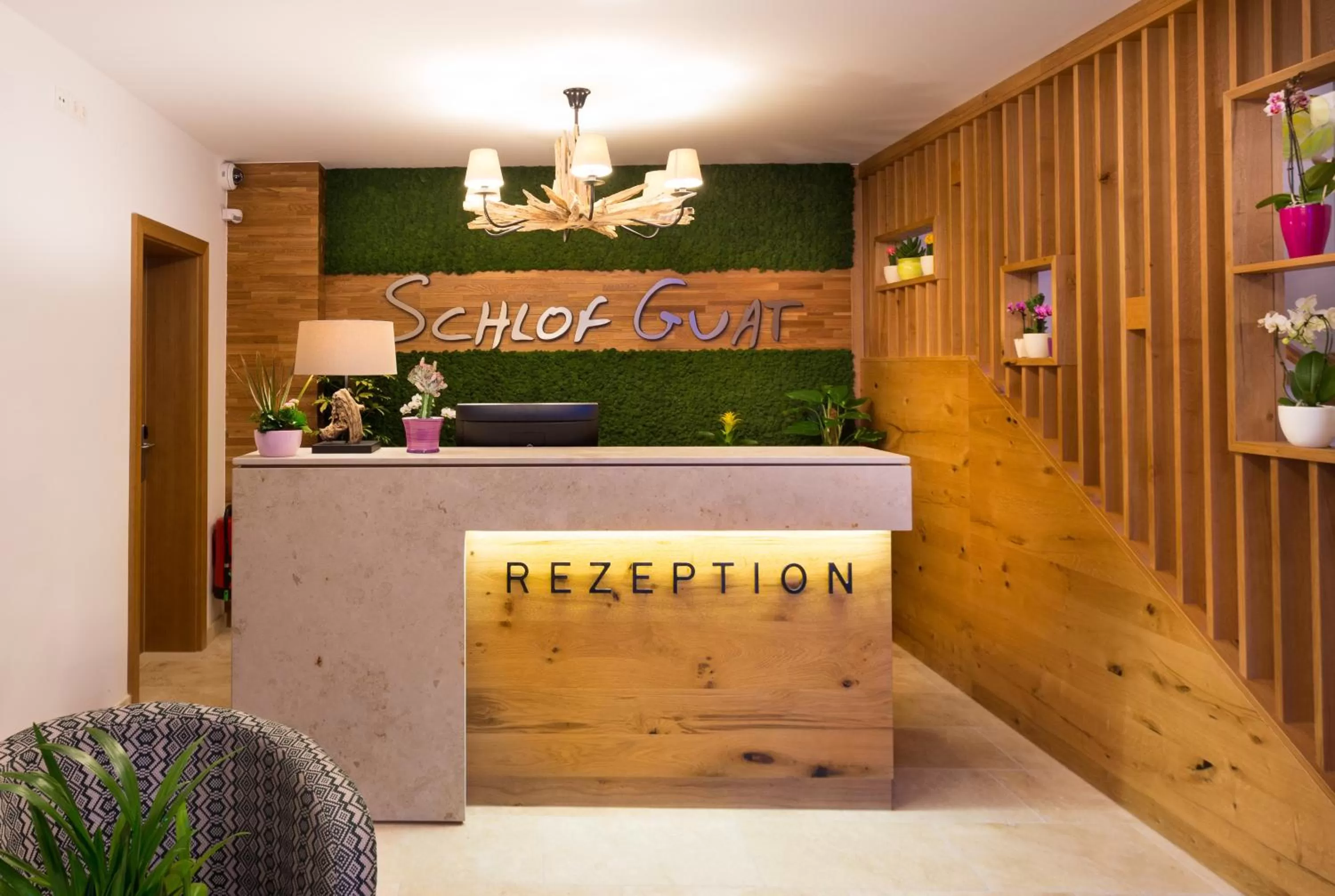 Lobby or reception in Hotel Schlof Guat