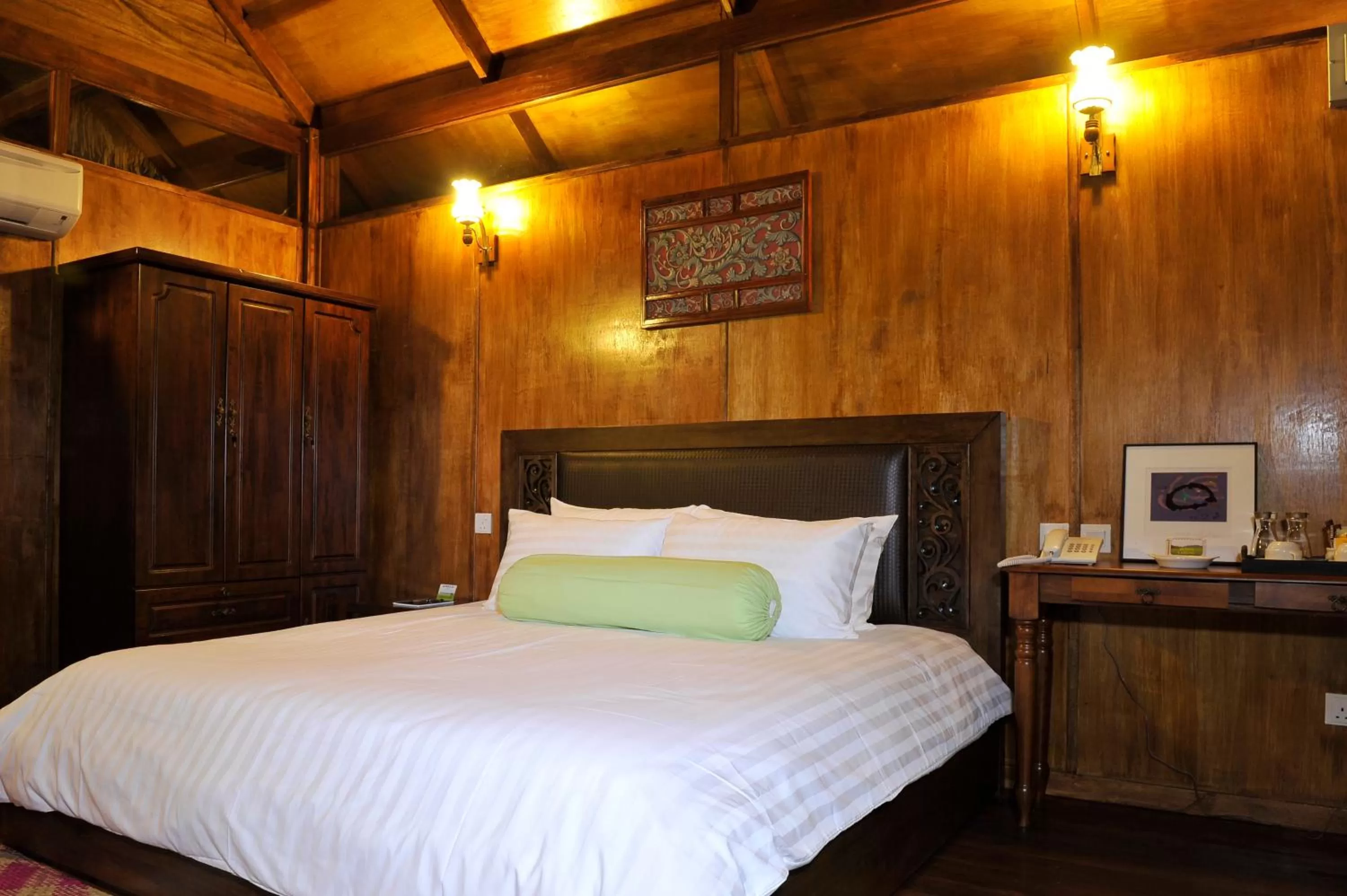 Photo of the whole room in The Gemalai Village