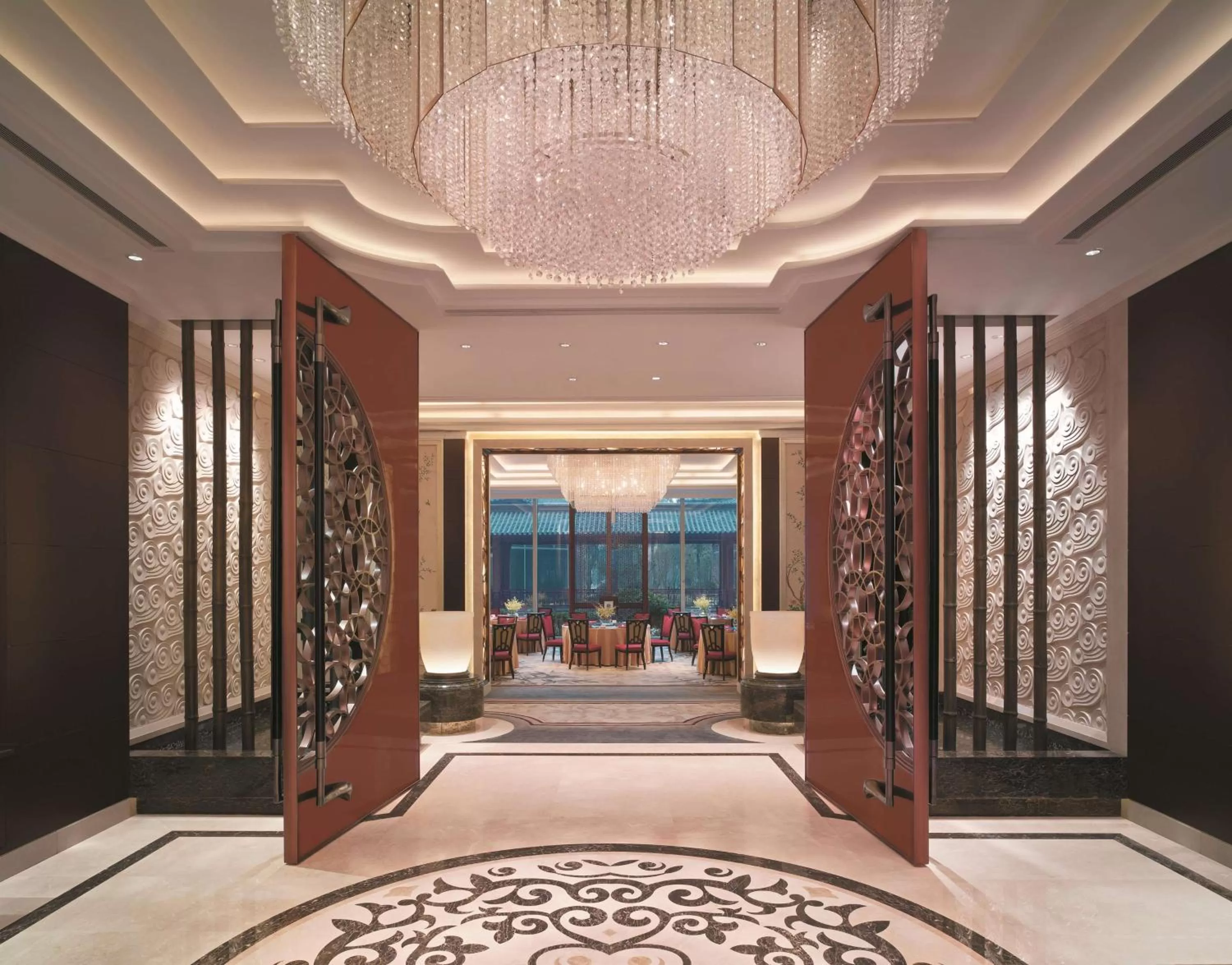 Restaurant/places to eat in Shangri-La Qufu