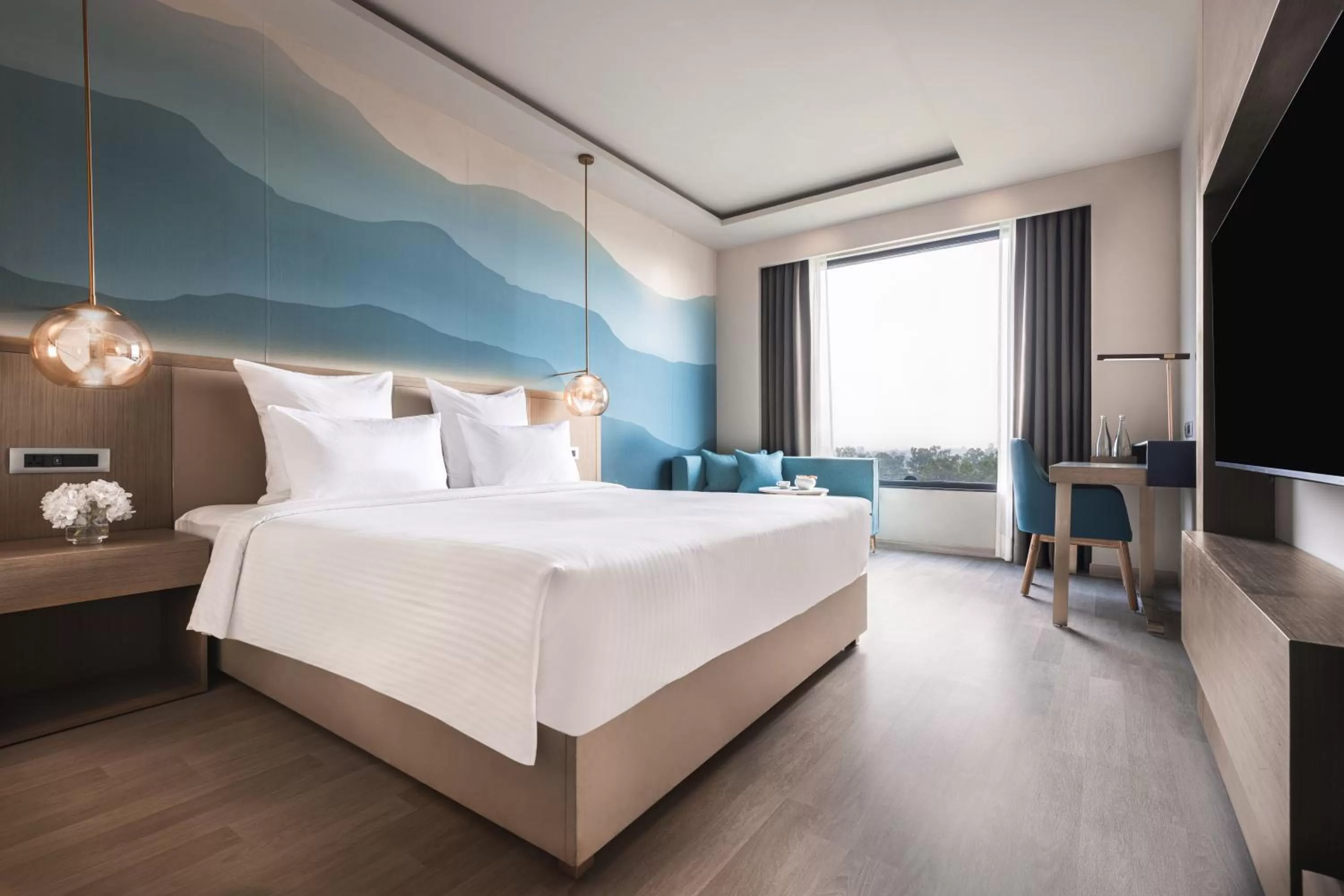 Photo of the whole room, Bed in Novotel Chandigarh Tribune Chowk