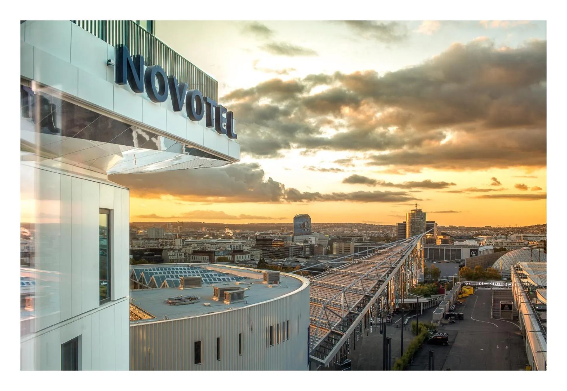 City view in Novotel Paris Porte Versailles