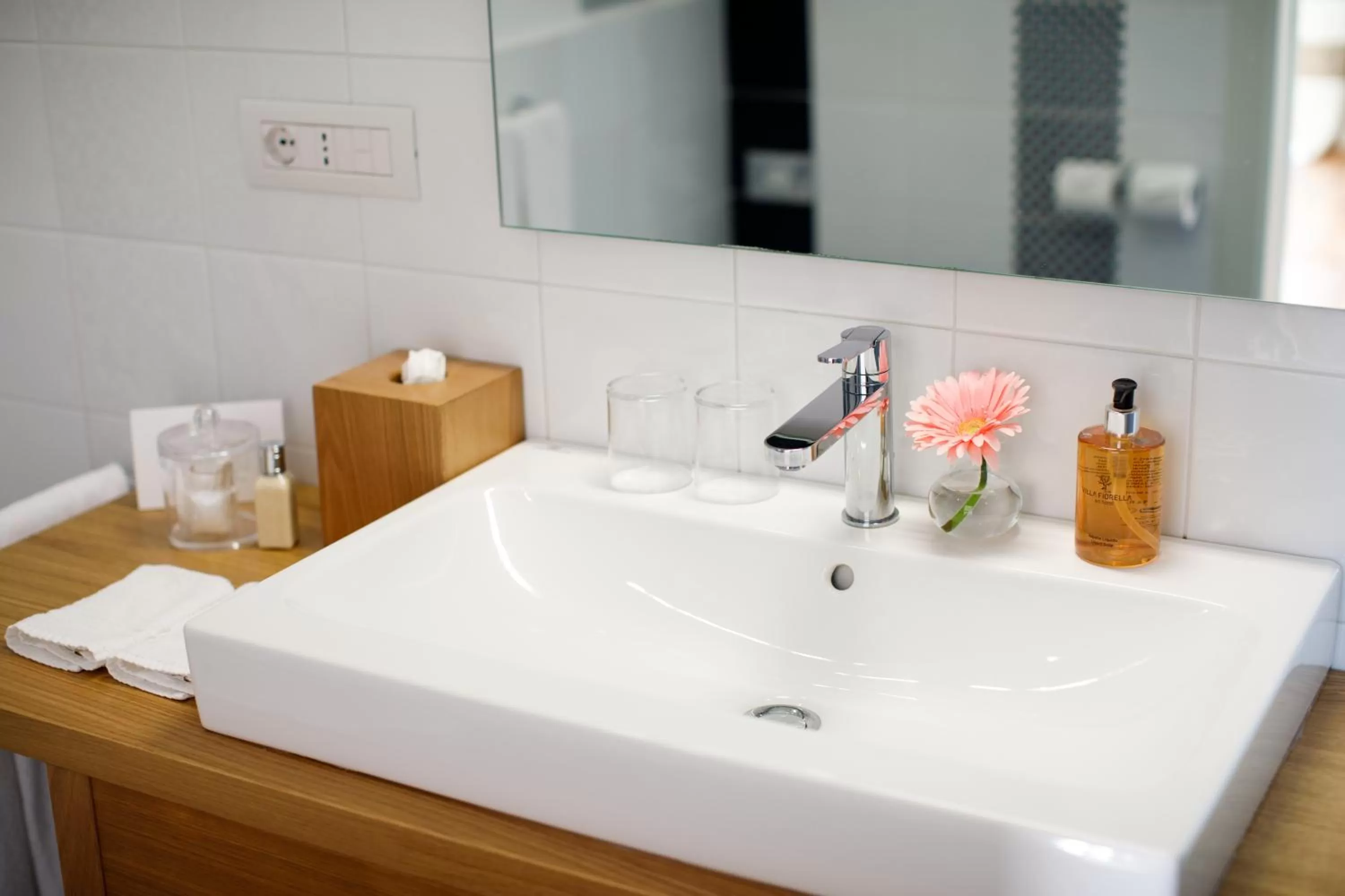 Bathroom in Villa Fiorella Art Hotel