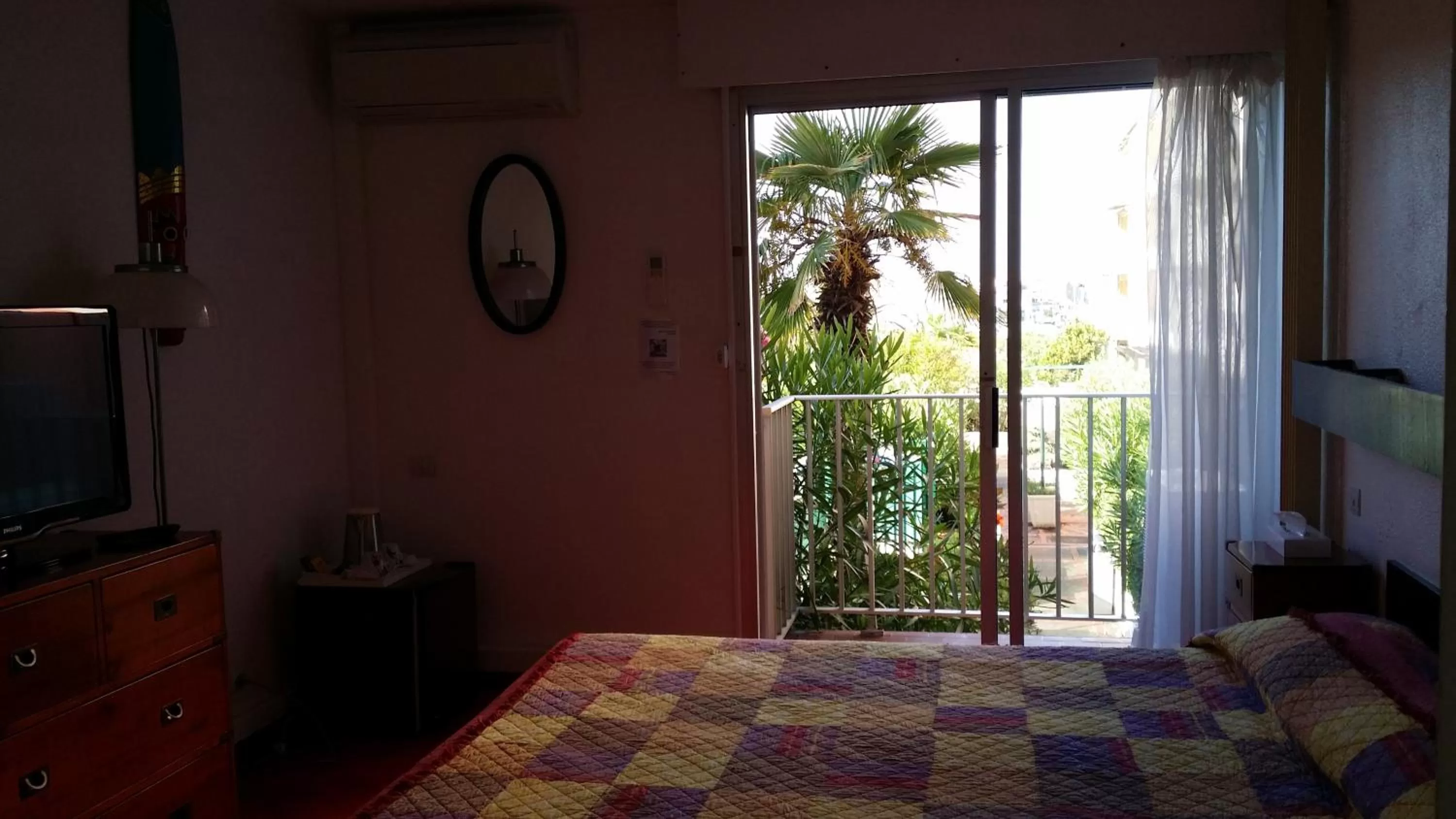 Bed in La Voile D' Or