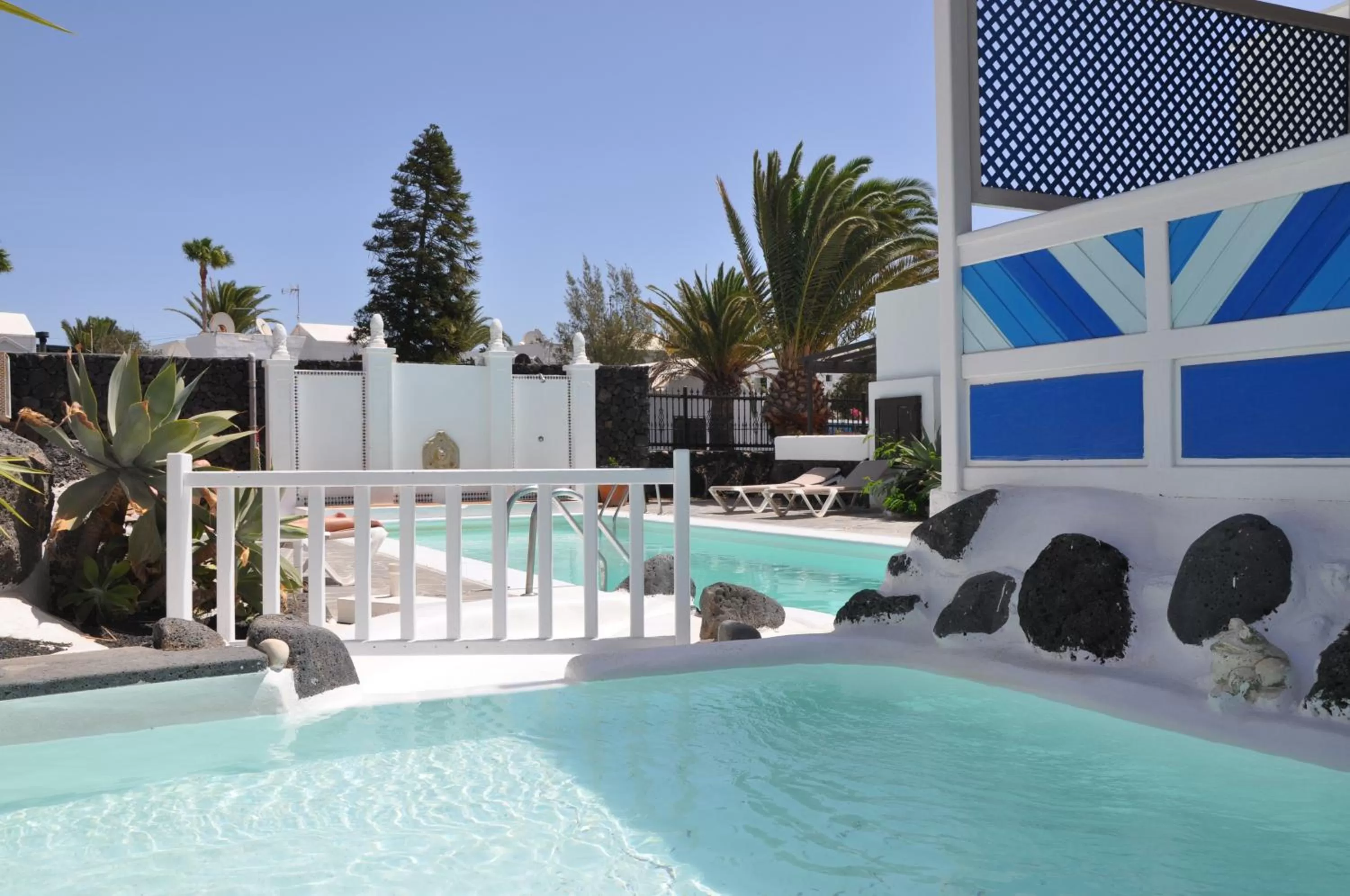 Swimming pool in Los Tulipanes