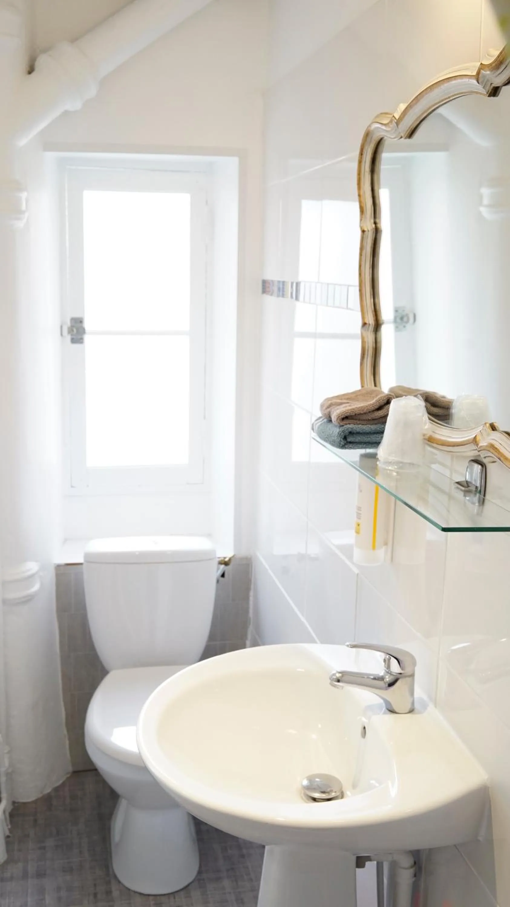 Bathroom in Hotel des Dames