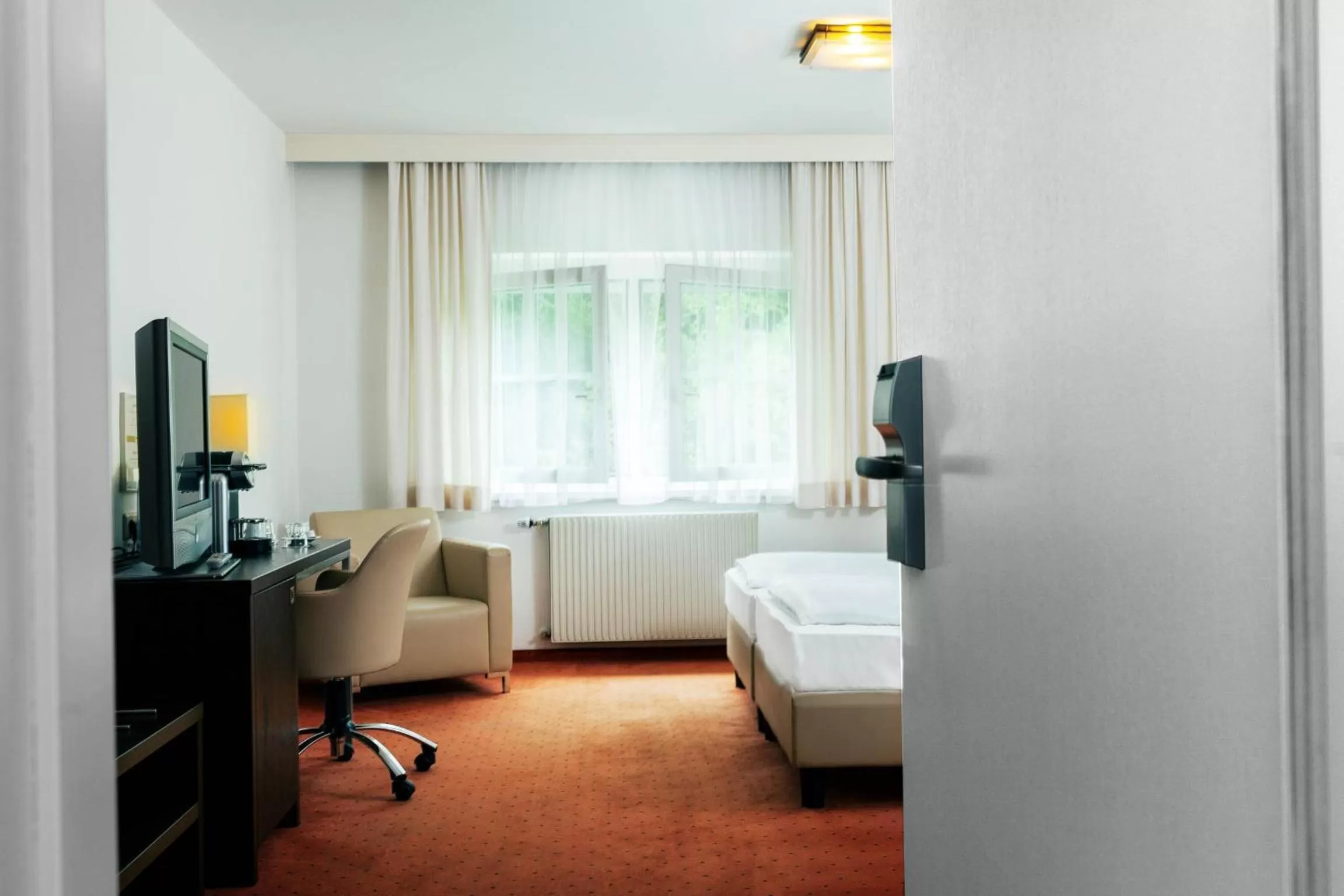 Photo of the whole room, Bed in Hotel Plattenwirt