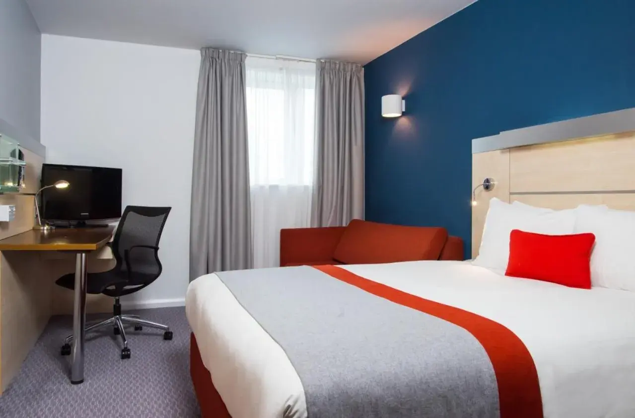 Holiday Inn Express Swindon City Centre by IHG Holiday Inn Express Swindon City Centre by IHG