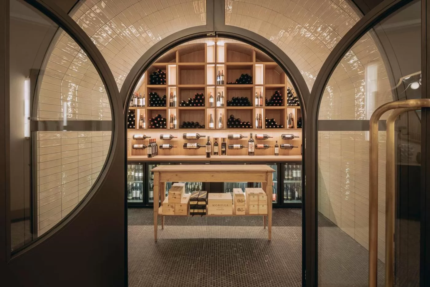 Restaurant/places to eat in Hotel Märthof Basel