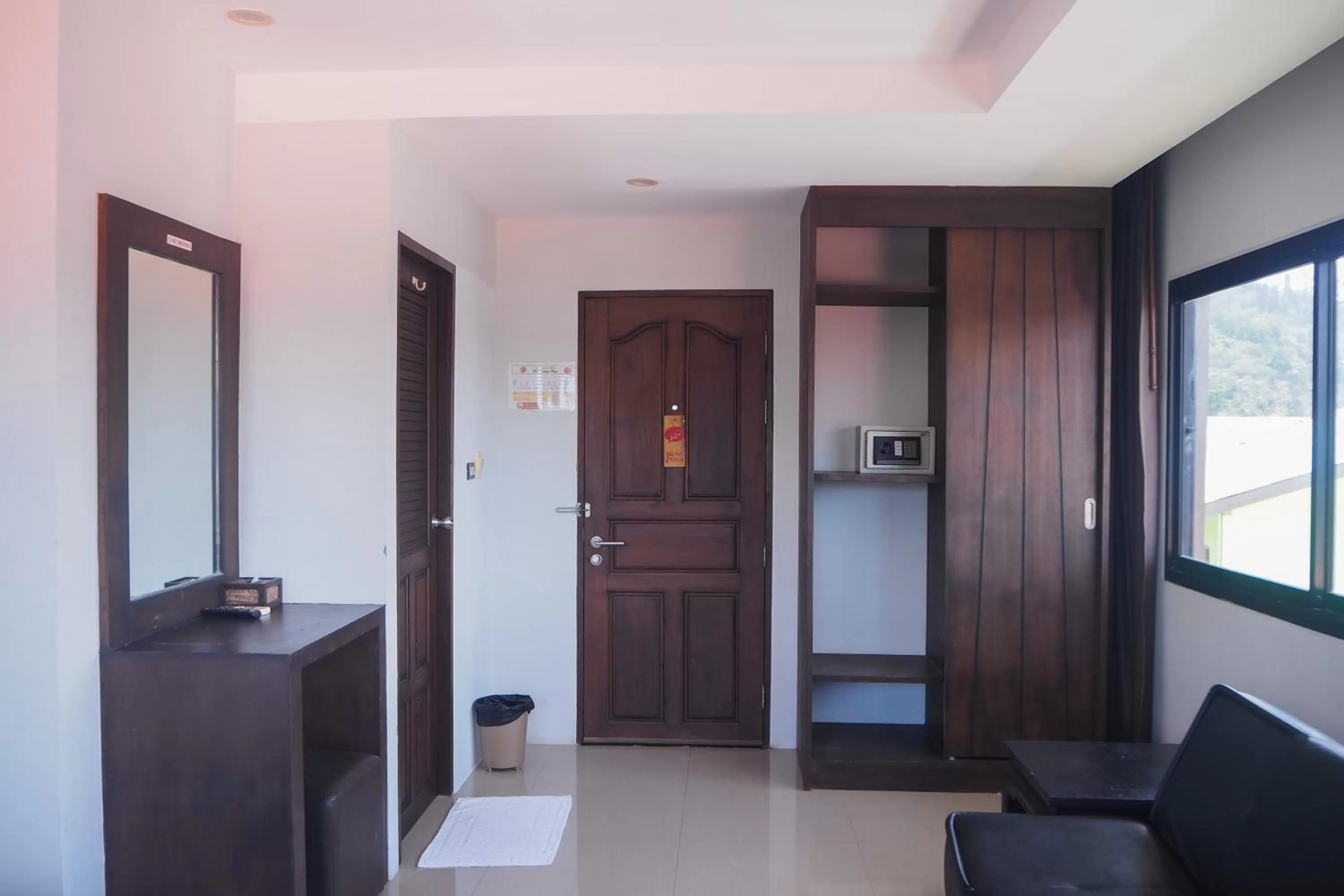 wardrobe in Rakkawan Residence