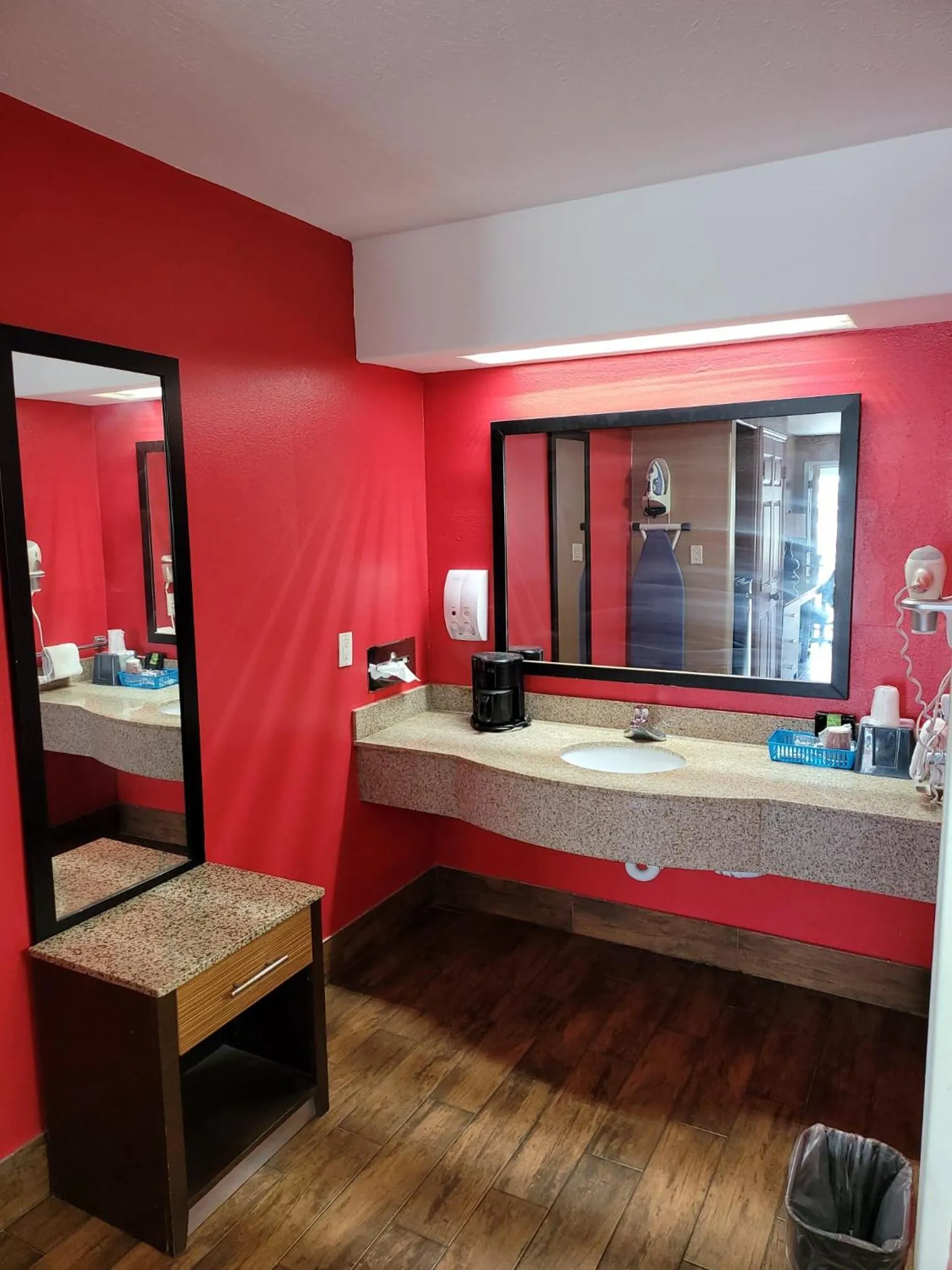 Texas Inn and Suites Raymondville