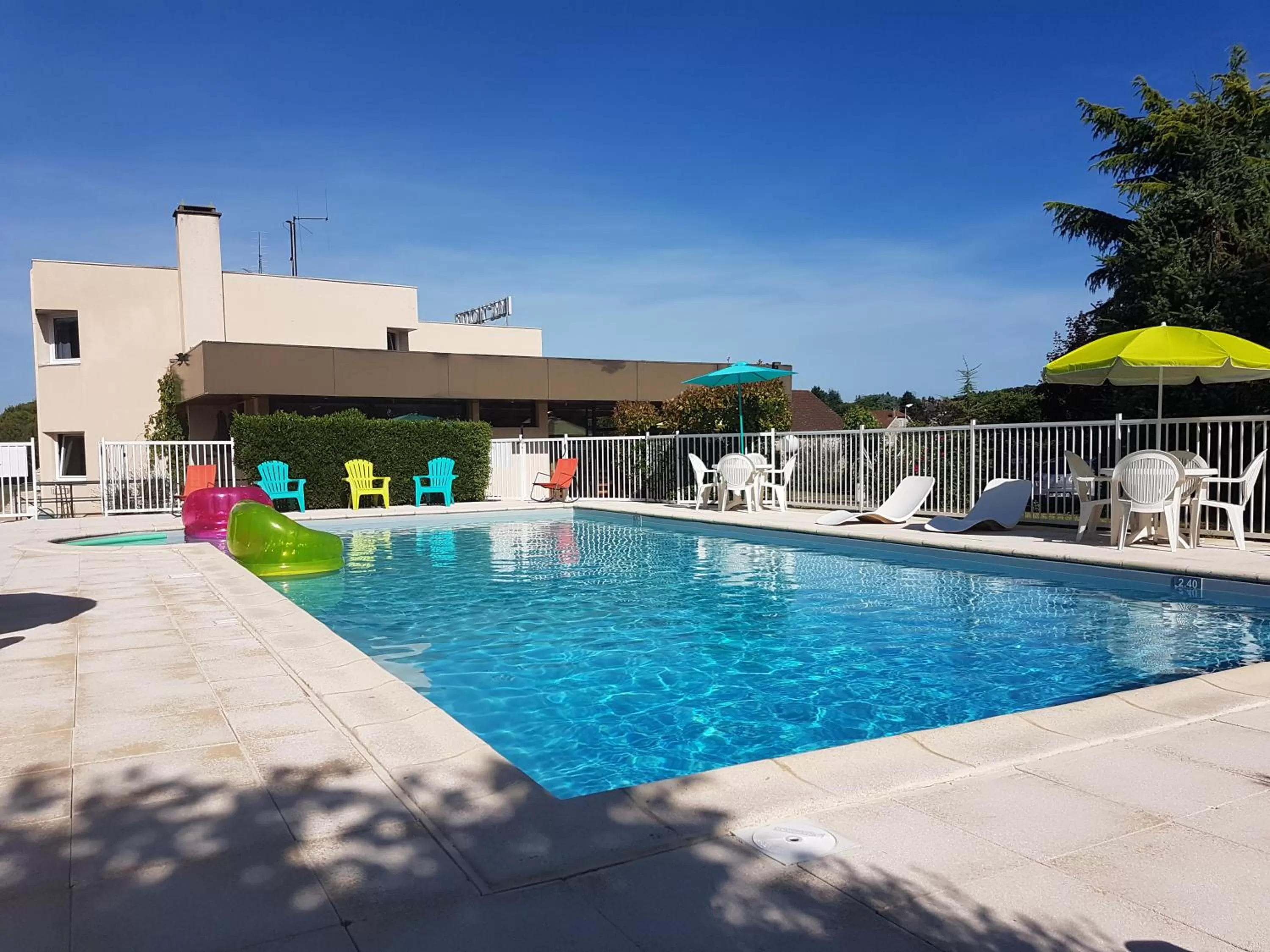 Brit Hotel Dak Hotel