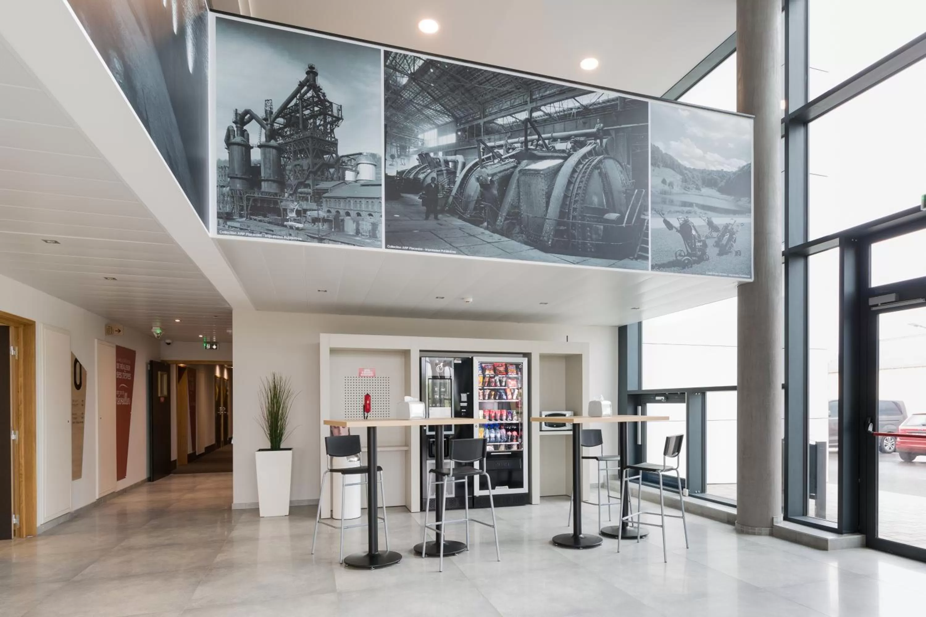 Lobby or reception in B&B HOTEL Longwy Porte du Luxembourg