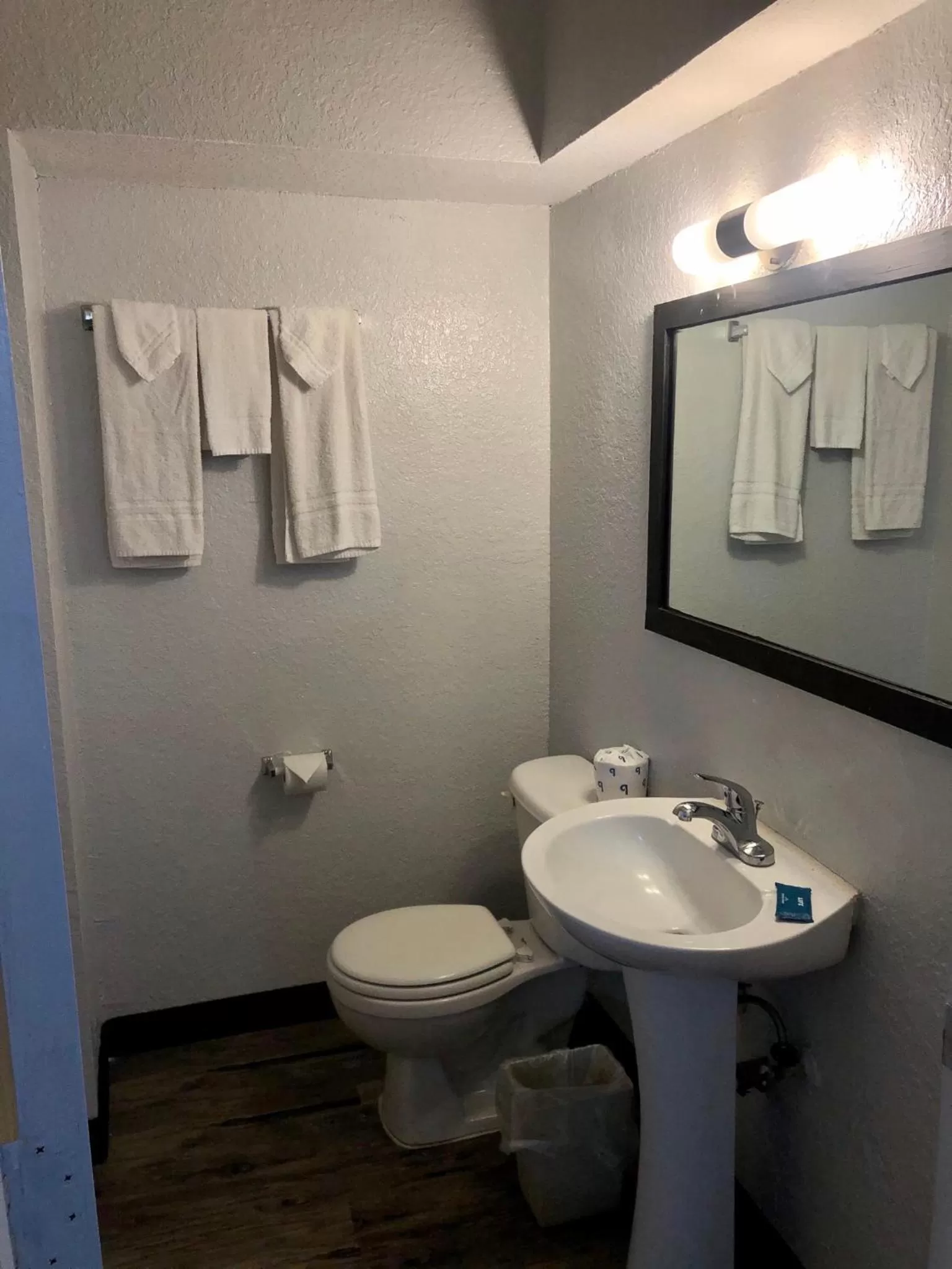 Bathroom in Tarpon Inn