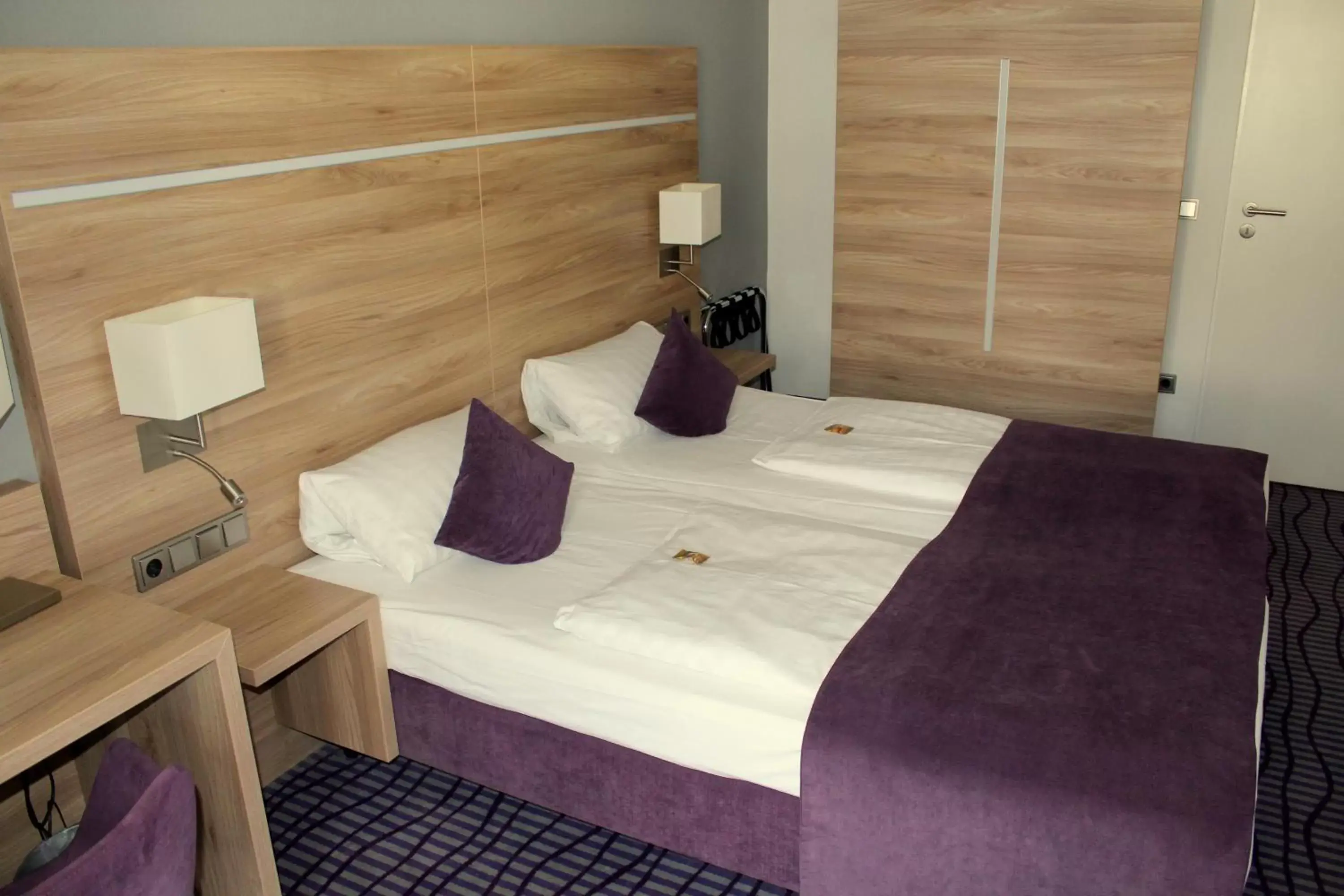 Deluxe Double Room in NP Hotel Wallis Deluxe Double Room in NP Hotel Wallis