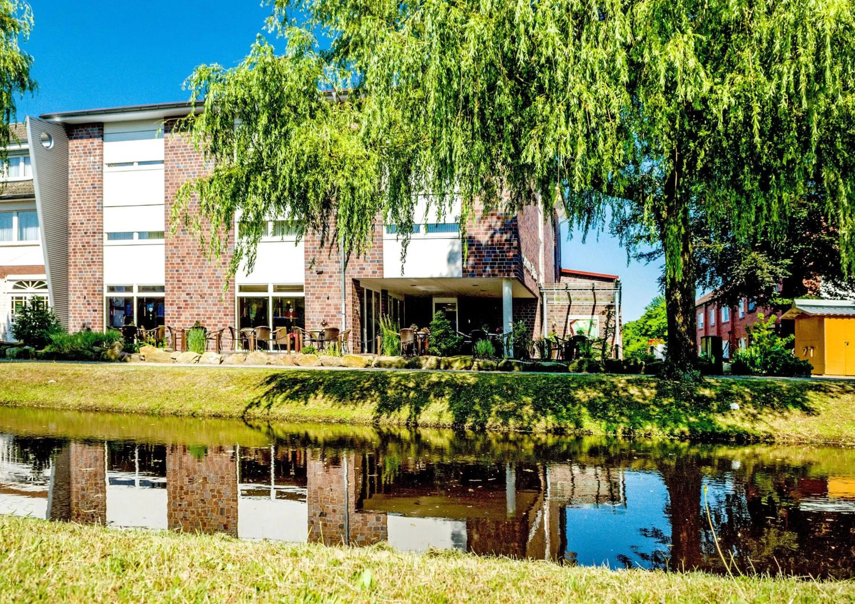 Facade/entrance in Hotel Hilling