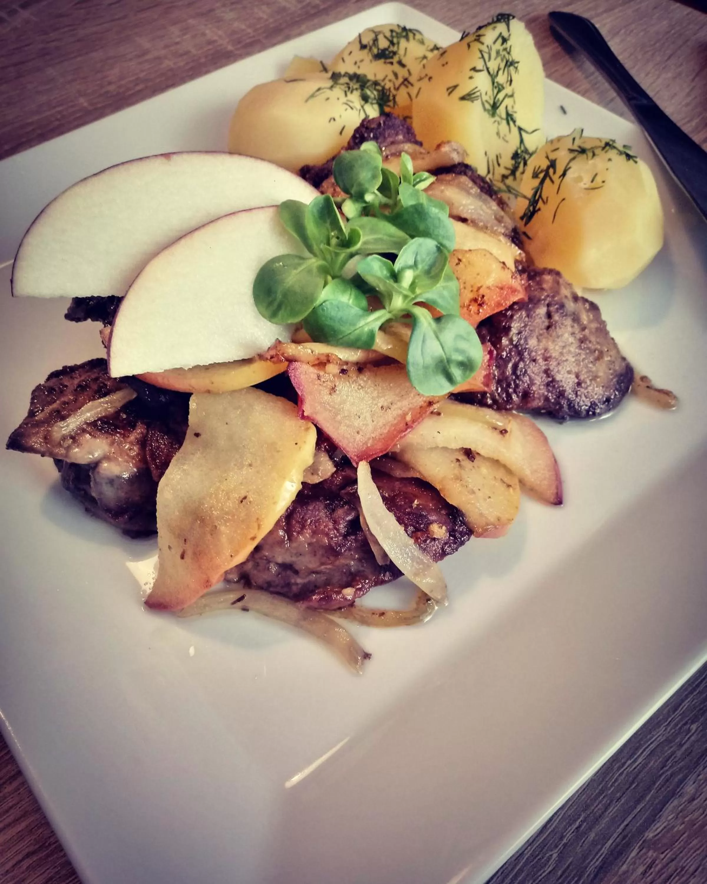 Meals in Hotel Miłosz Restauracja, Basen dla dzieci, Sala Zabaw, Siłownia