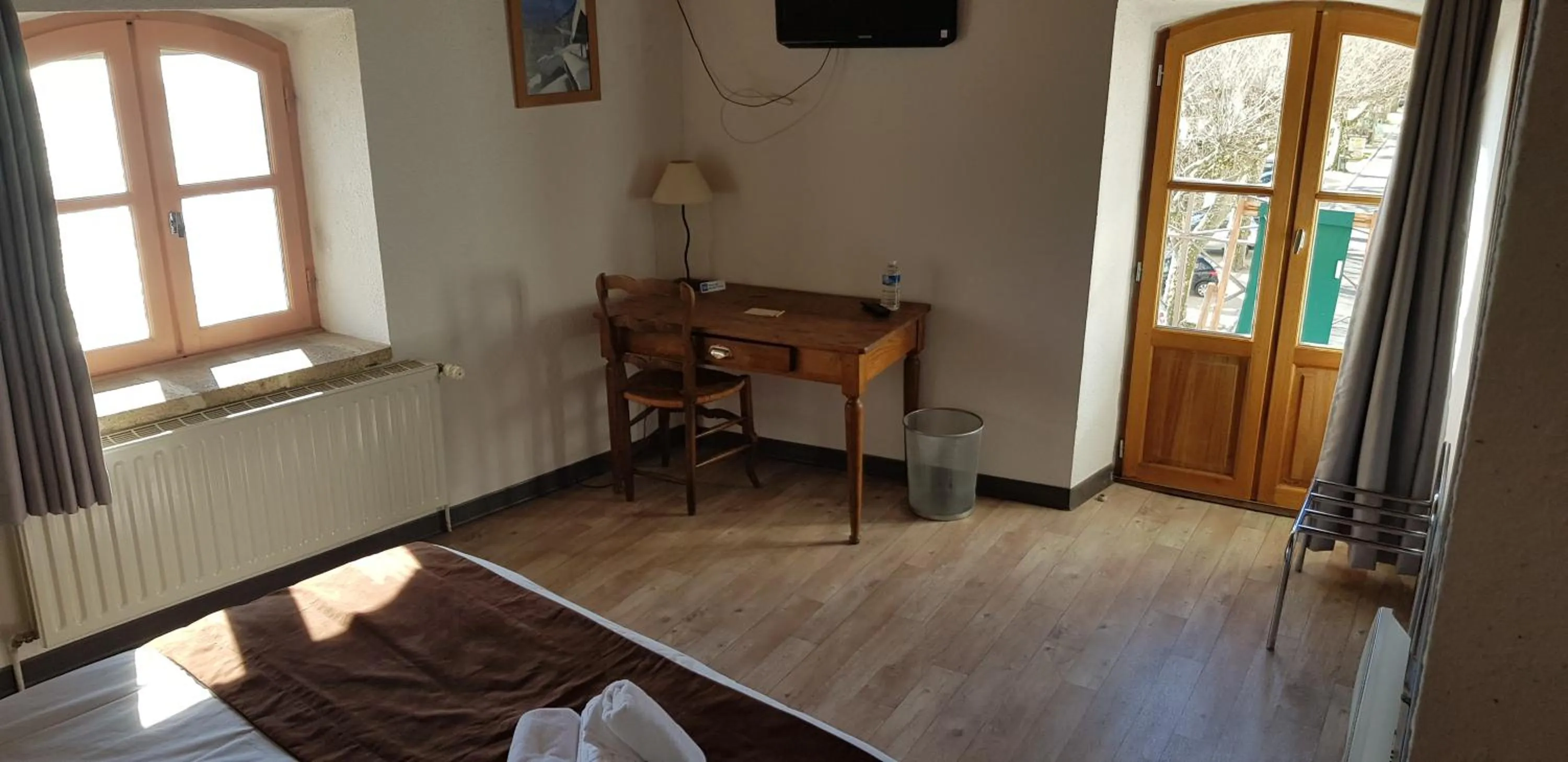 Dining Area in Logis Hotel le Prieuré