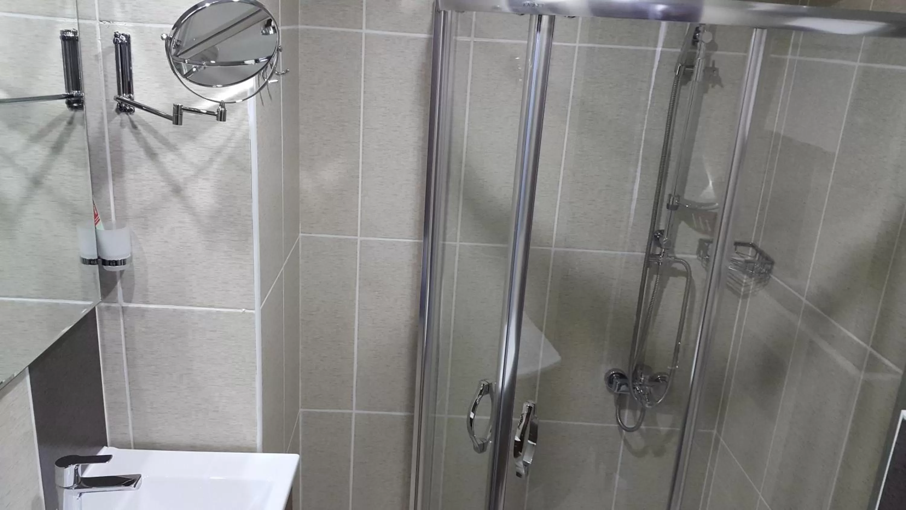 Shower, Bathroom in Miroglu Hotel