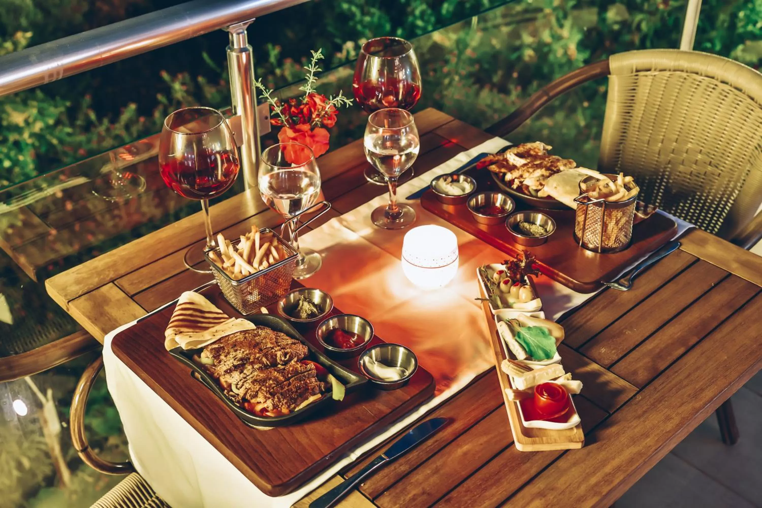 Restaurant/places to eat in Olea Nova Hotel