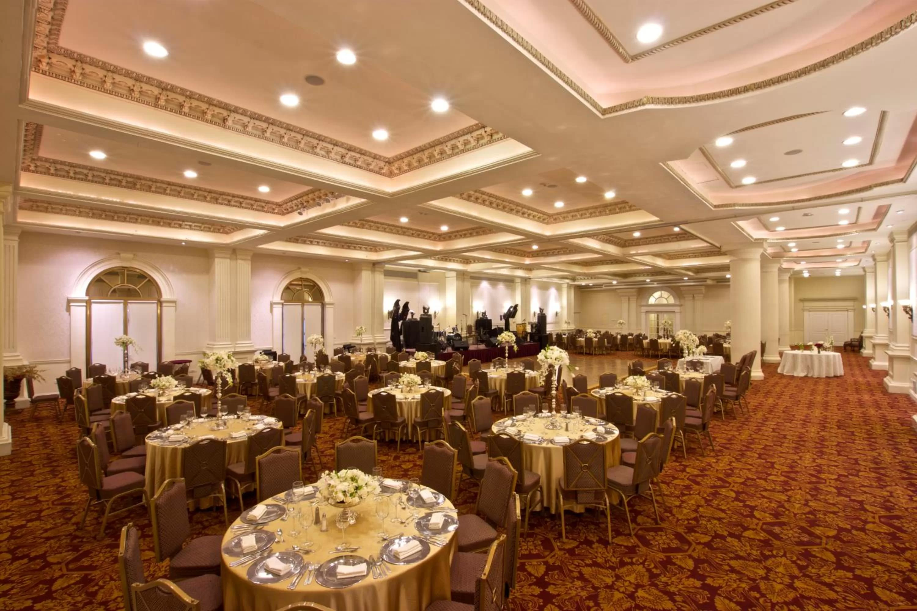 Banquet/Function facilities in Safi Royal Luxury Valle