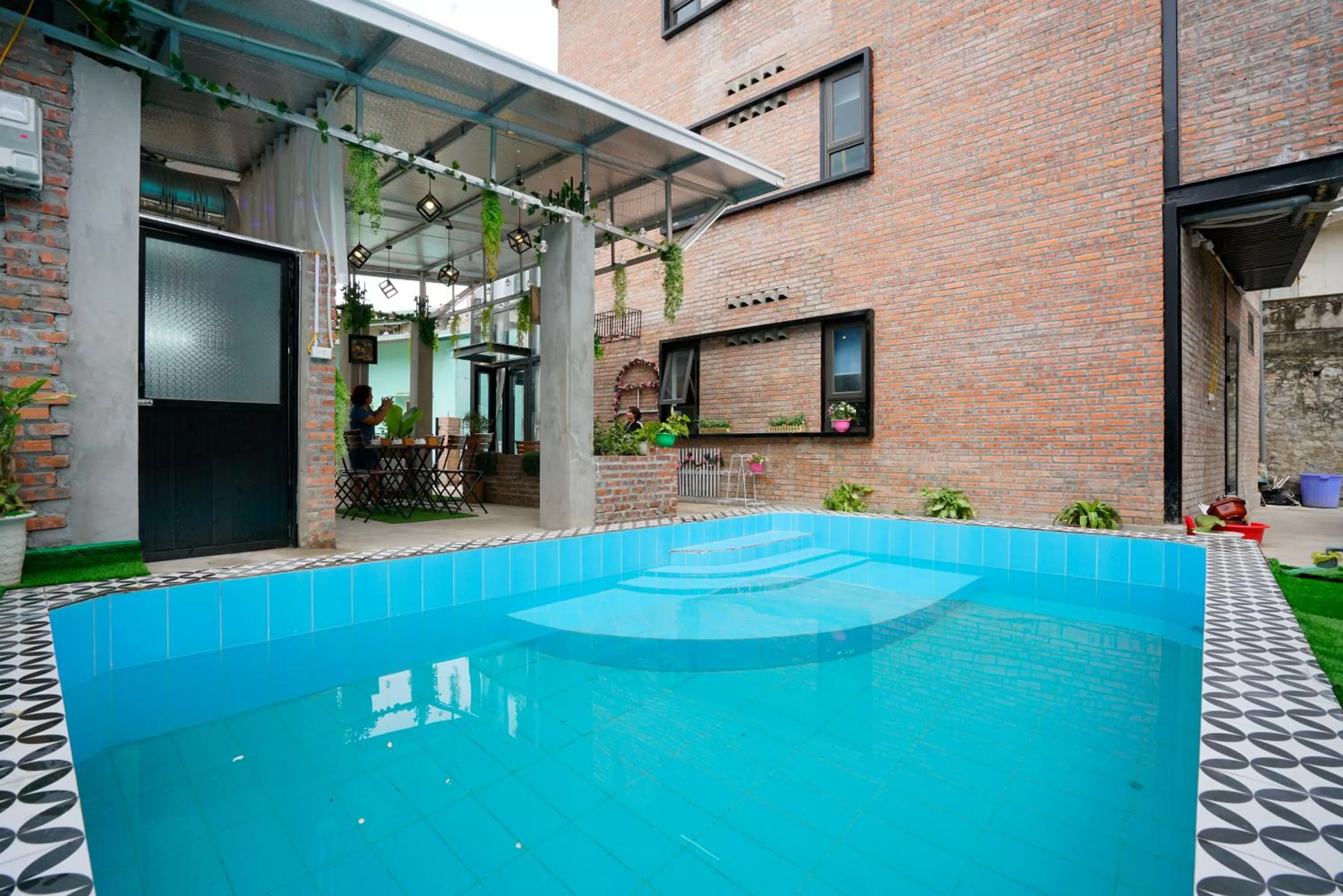 Property building, Swimming Pool in Halong bay Almorhome