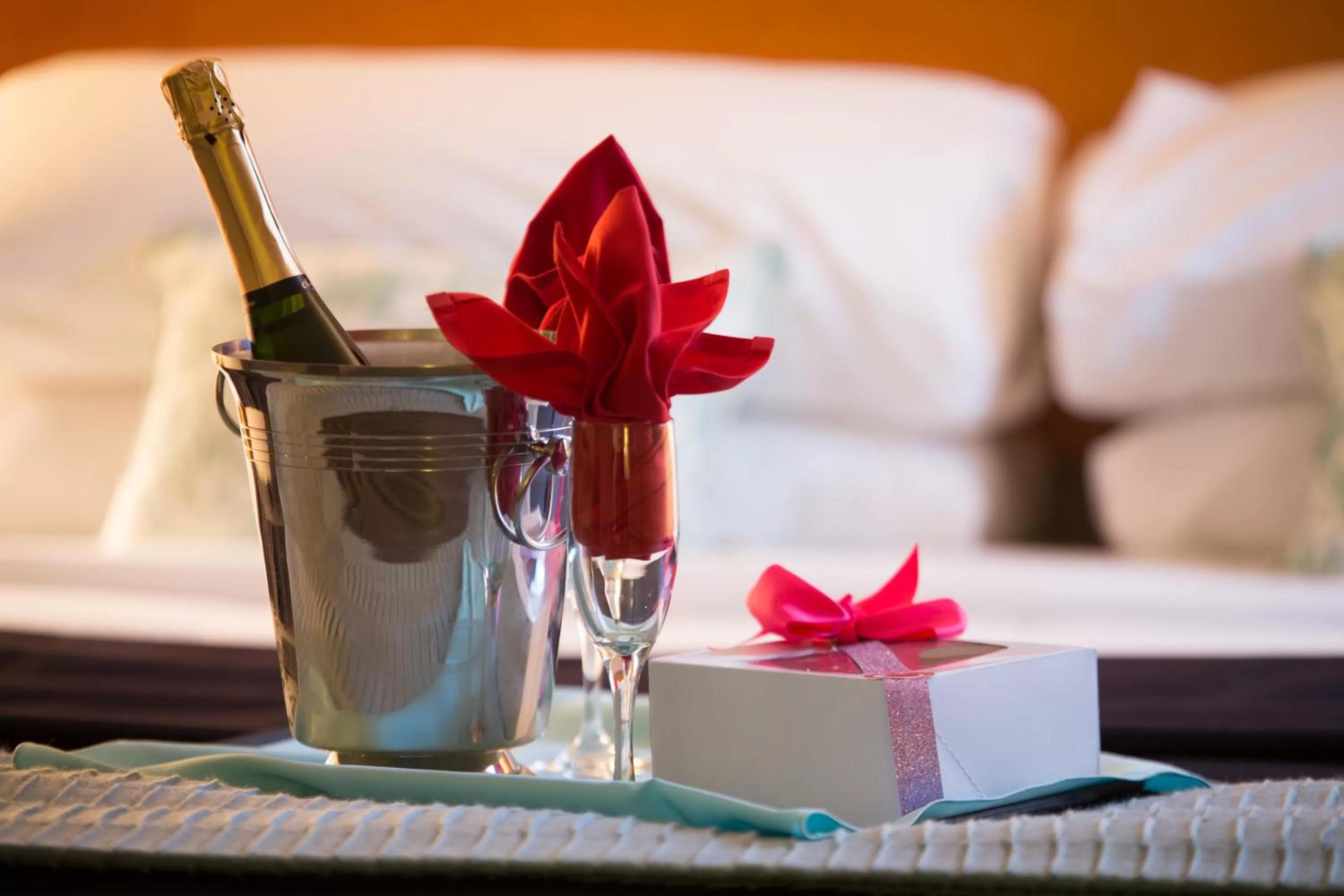 Bedroom, Bed in Royal Hotel Calgary, Trademark Collection by Wyndham