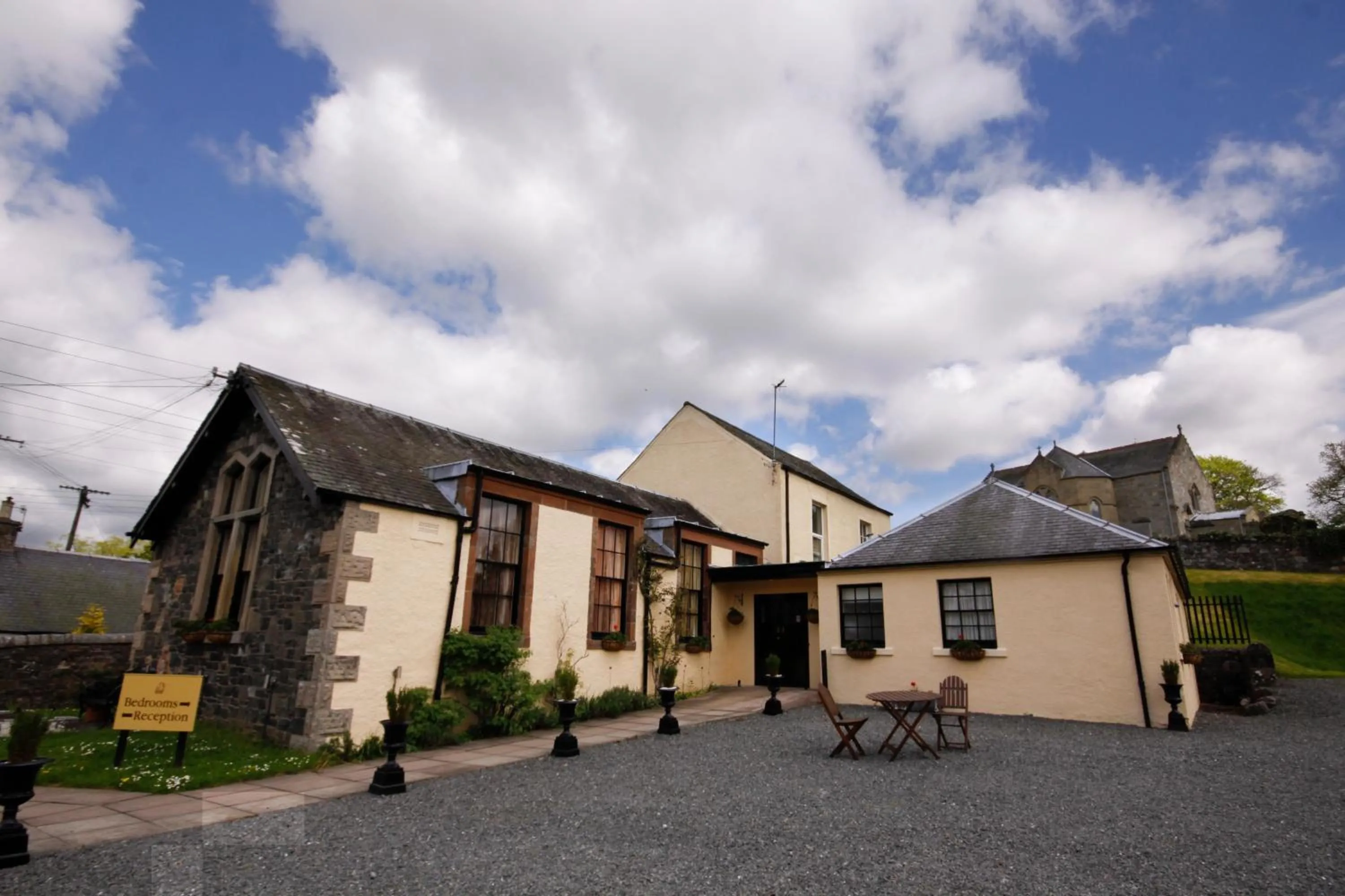 Property building in The Horseshoe Inn