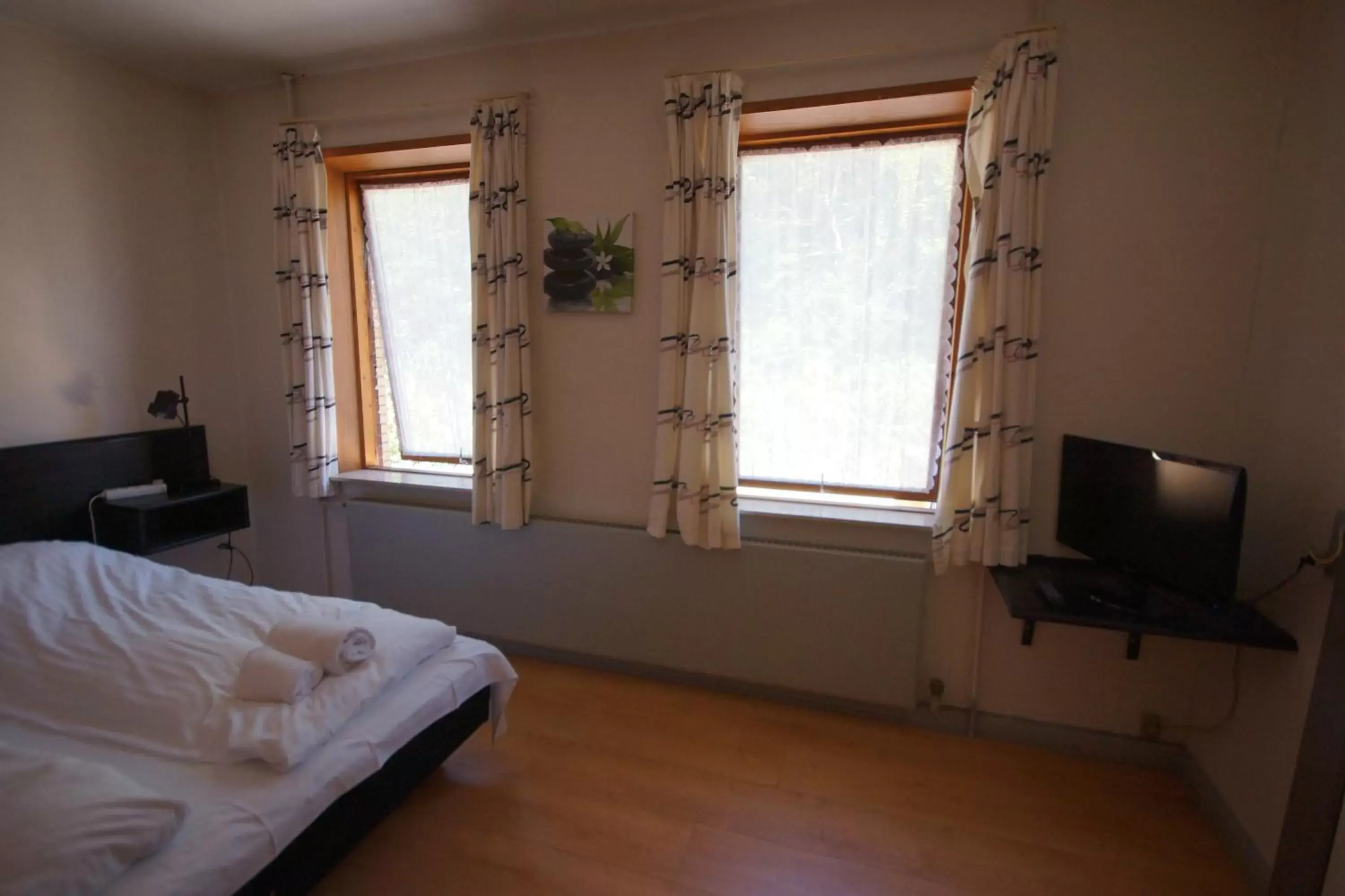 Twin Room with Shared Bathroom in Egtved Hotel Twin Room with Shared Bathroom in Egtved Hotel