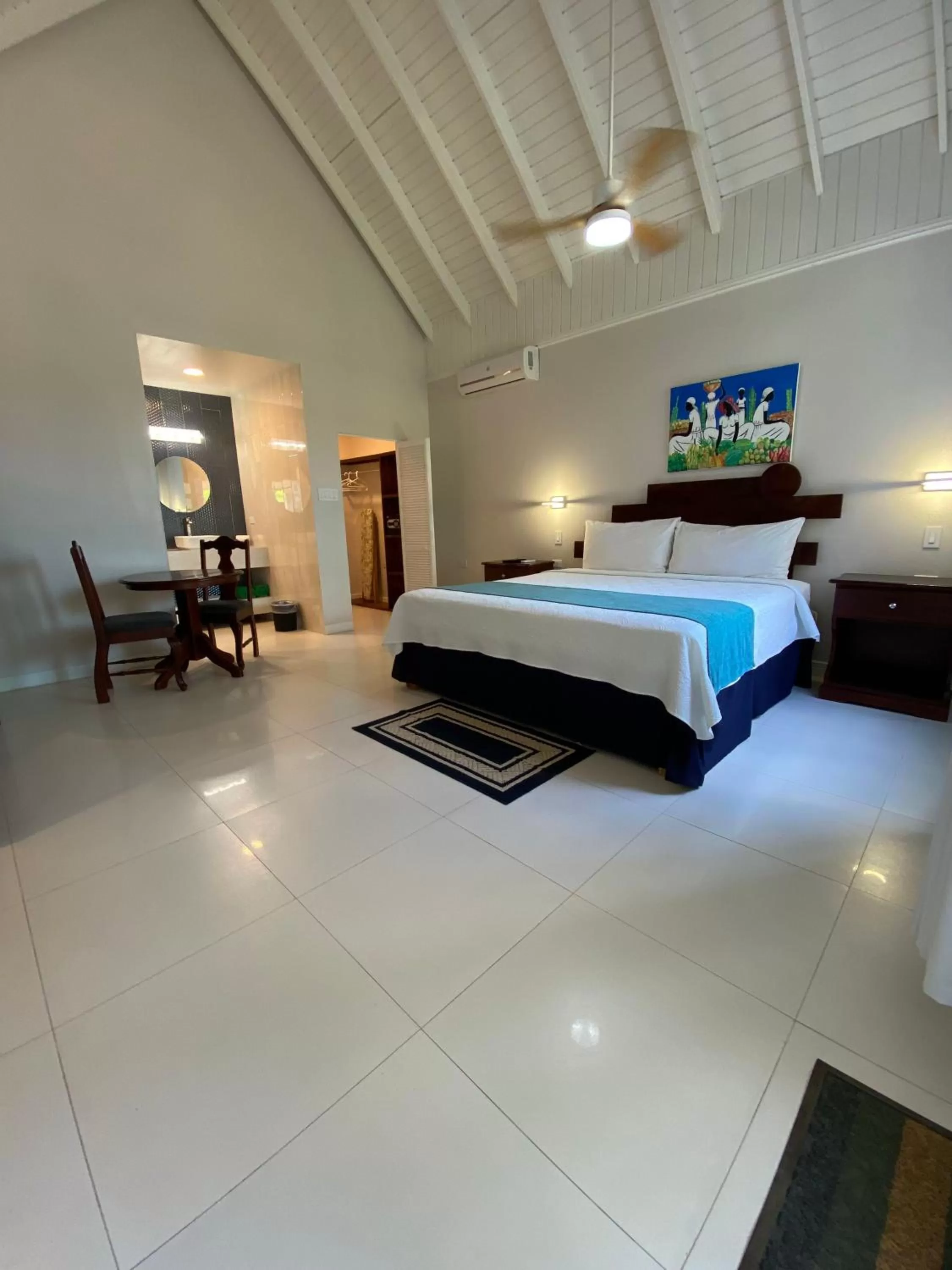 Photo of the whole room, Bed in THE BOARDWALK VILLAGE