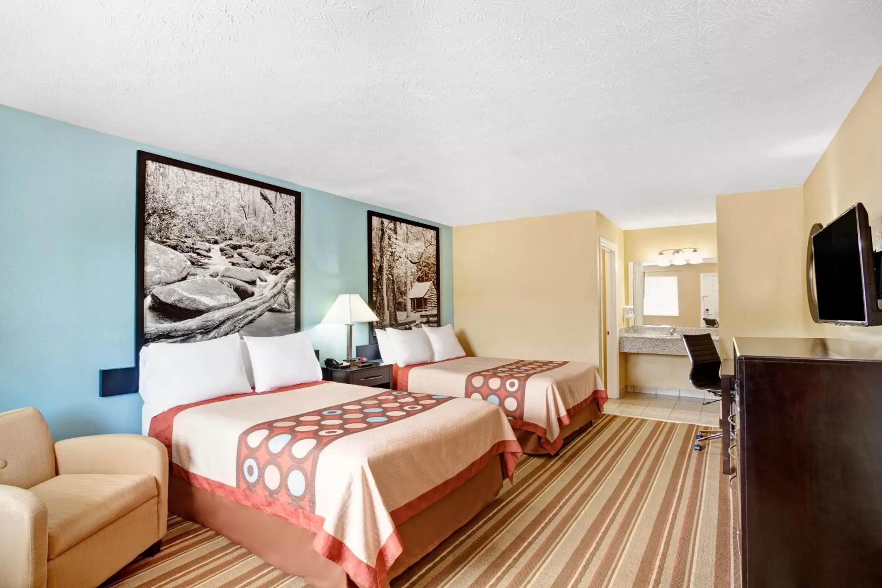 Double Room with Two Double Beds - Non-Smoking in Super 8 by Wyndham Whites Creek/ Nashville NW Area Double Room with Two Double Beds - Non-Smoking in Super 8 by Wyndham Whites Creek/ Nashville NW Area